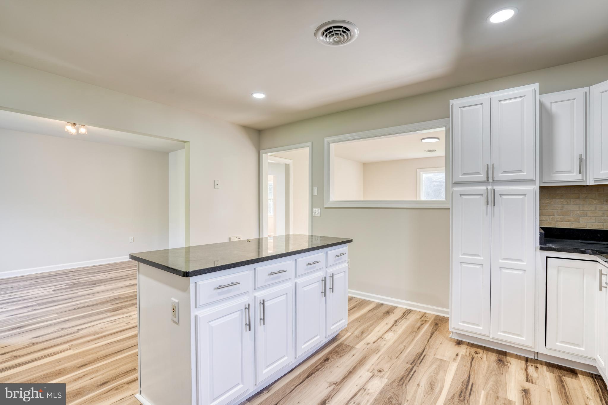 EASTON - Residential