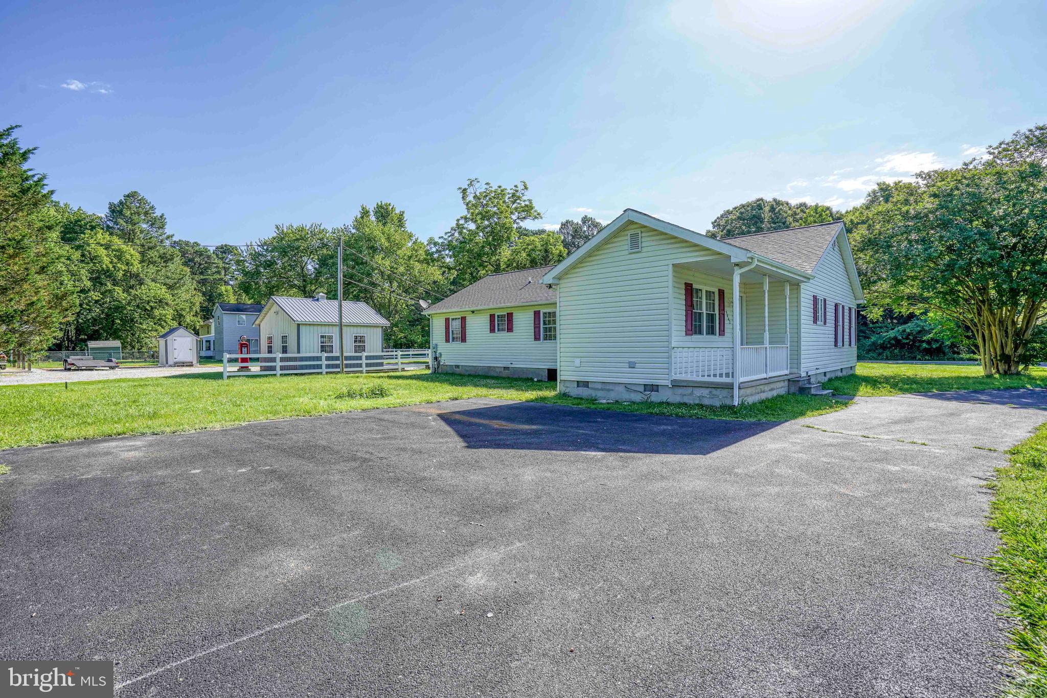 EASTON - Residential