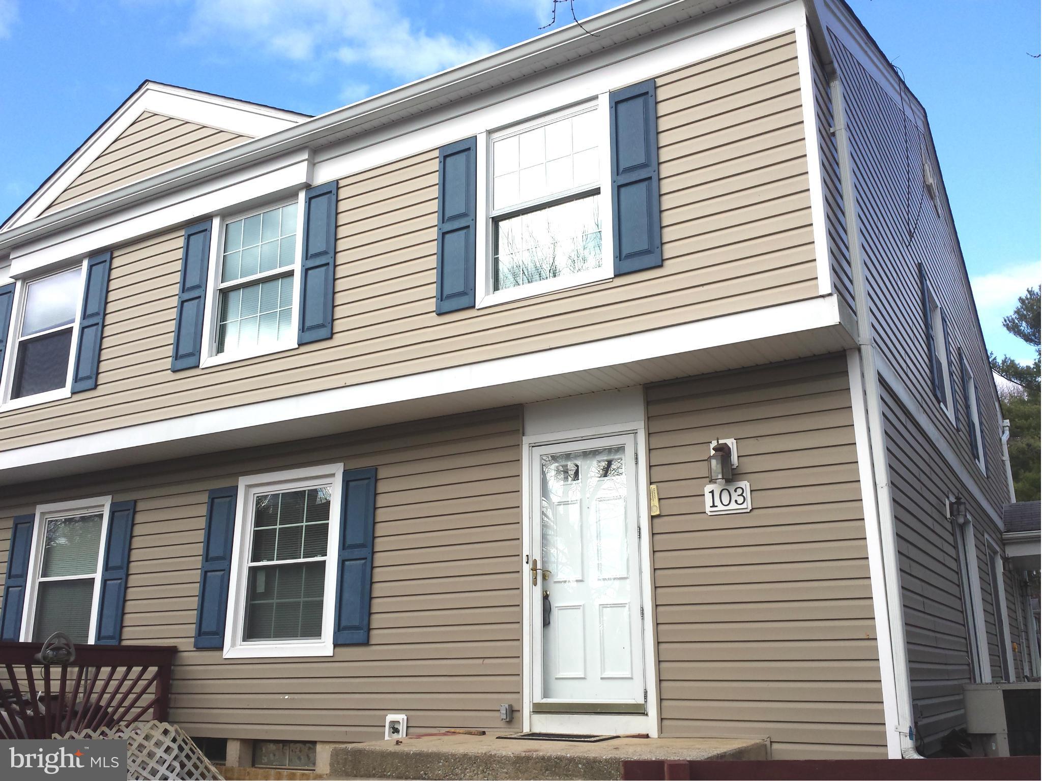3 BD 2.5 BA 3 level freshly painted townhouse-condo in nice move-in condition at a quiet street. New laminate floor. Exterior maintenance, water, pool are included in rent. Convenient location, close to I-795, restaurants, shopping, bus stop and other services. Housing vouchers are welcome.