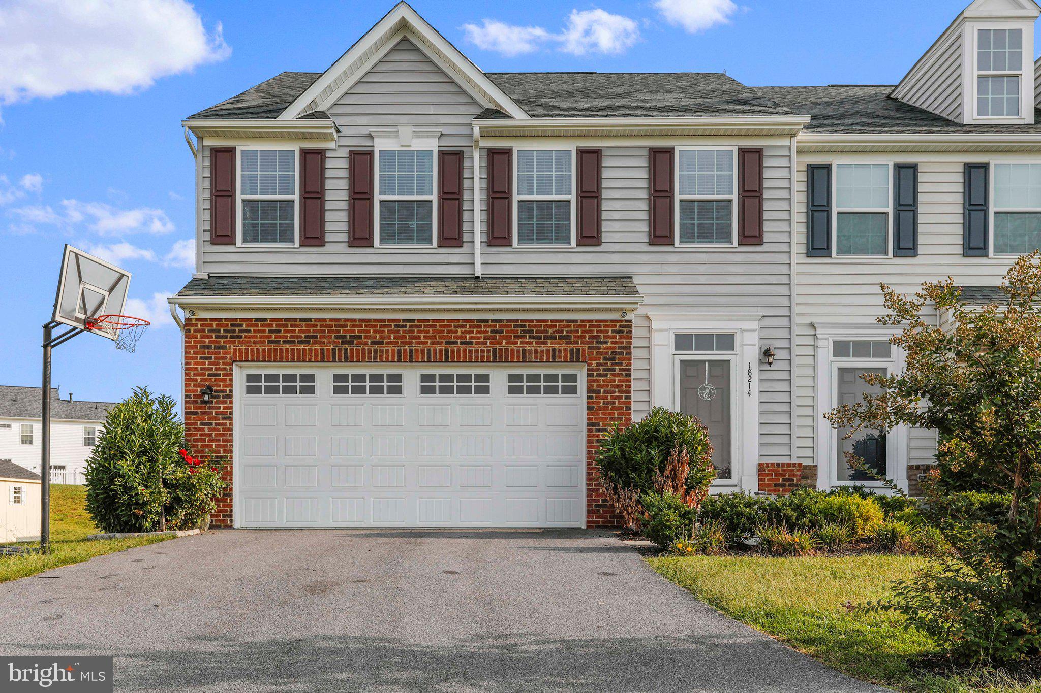 WESTFIELDS - Residential