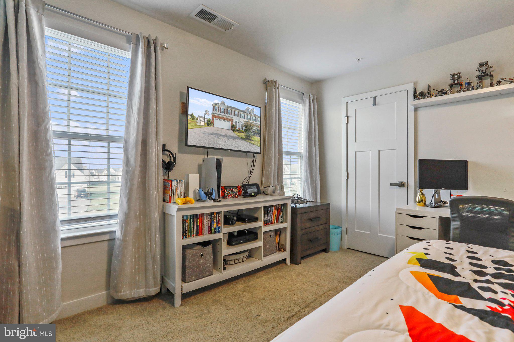 WESTFIELDS - Residential