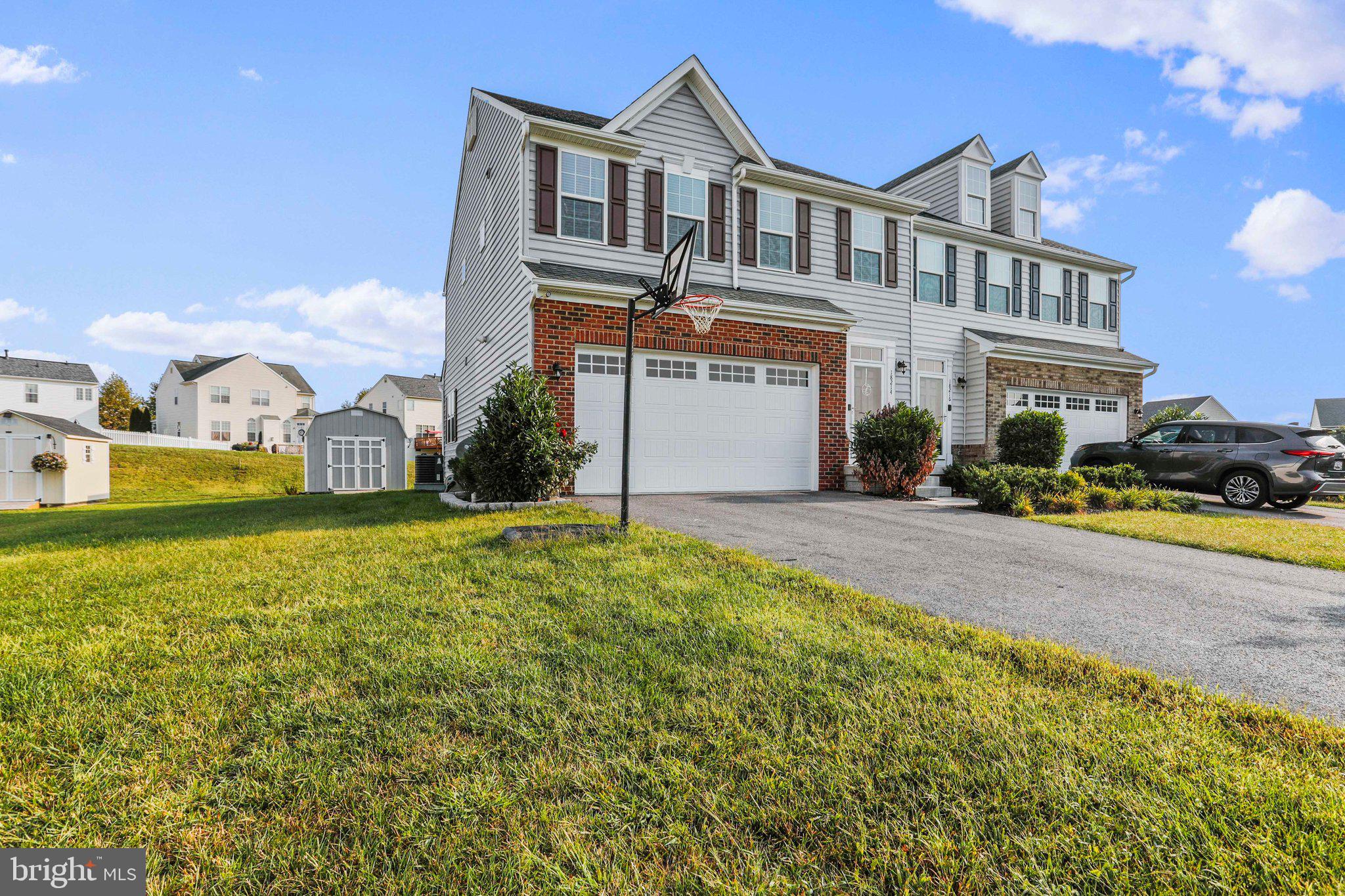 WESTFIELDS - Residential