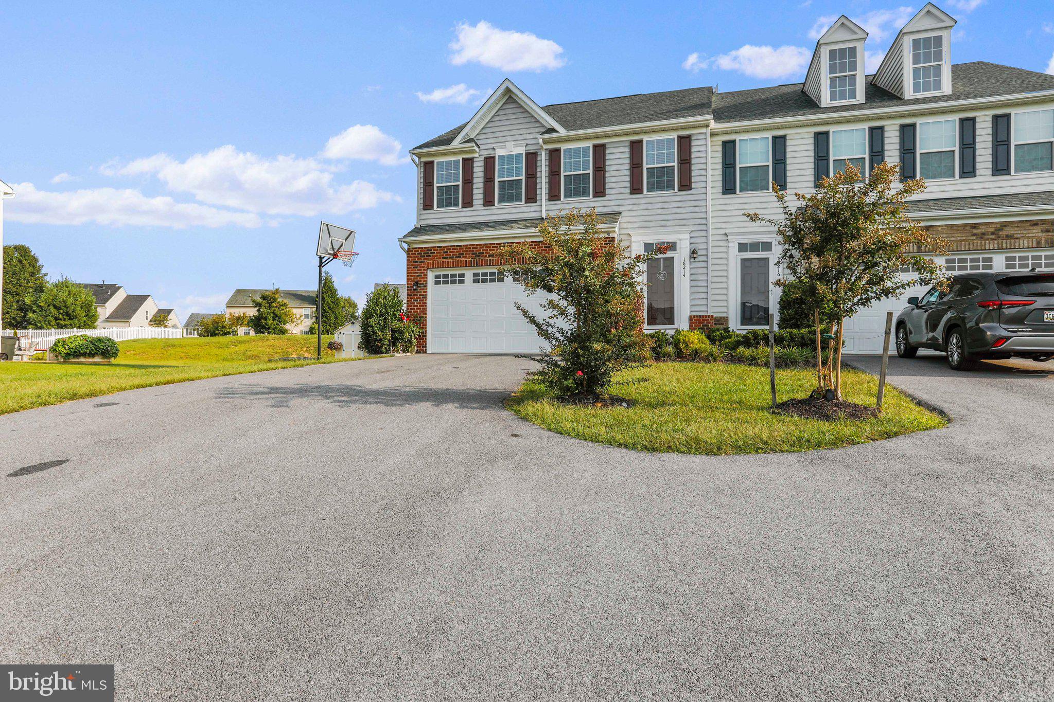 WESTFIELDS - Residential