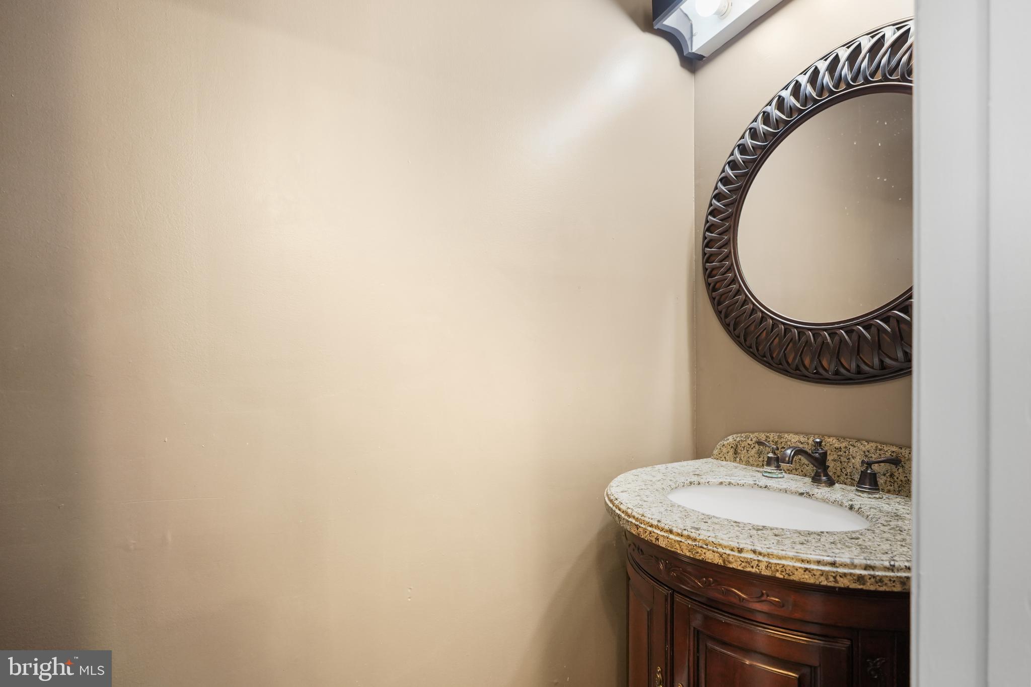 CHURCHILL TOWN SECTOR - Residential Lease