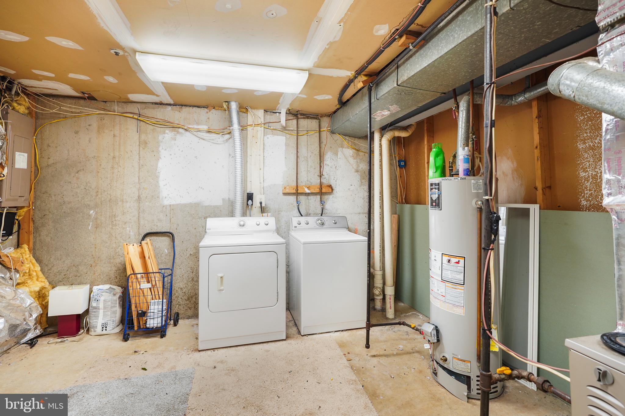 CHURCHILL TOWN SECTOR - Residential Lease