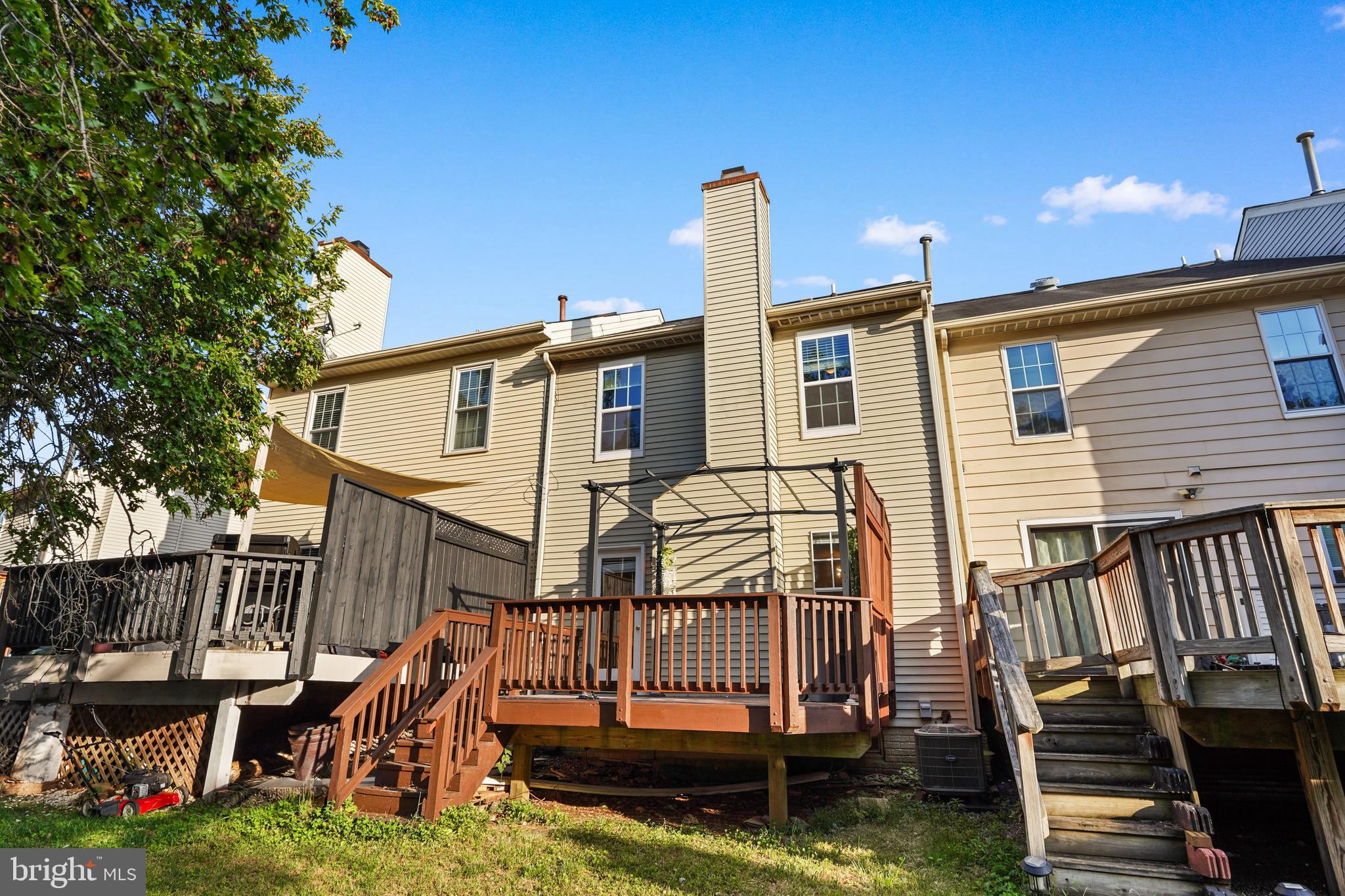 CHURCHILL TOWN SECTOR - Residential Lease