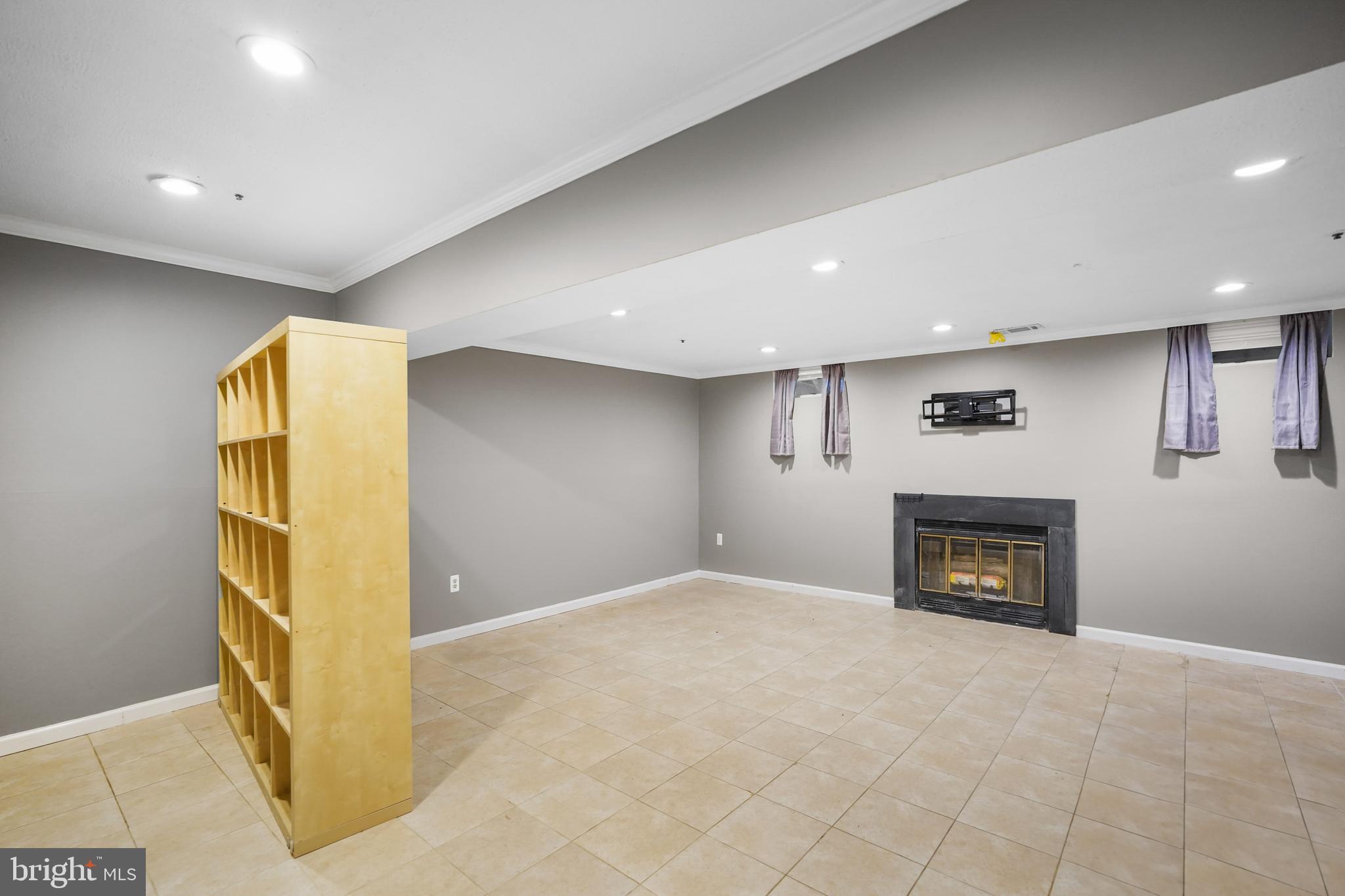 CHURCHILL TOWN SECTOR - Residential Lease