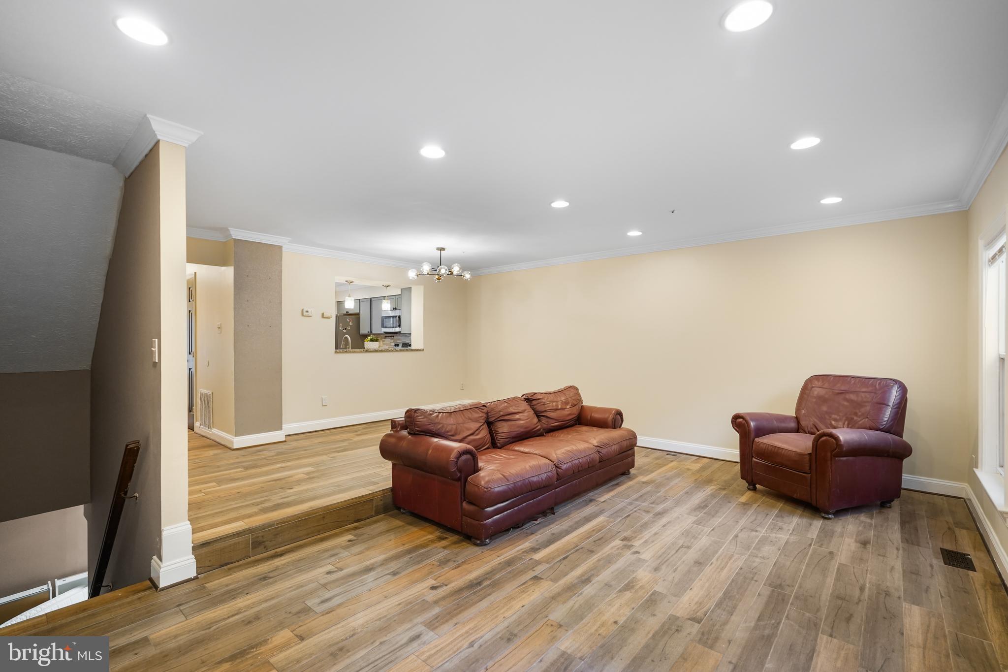 CHURCHILL TOWN SECTOR - Residential Lease