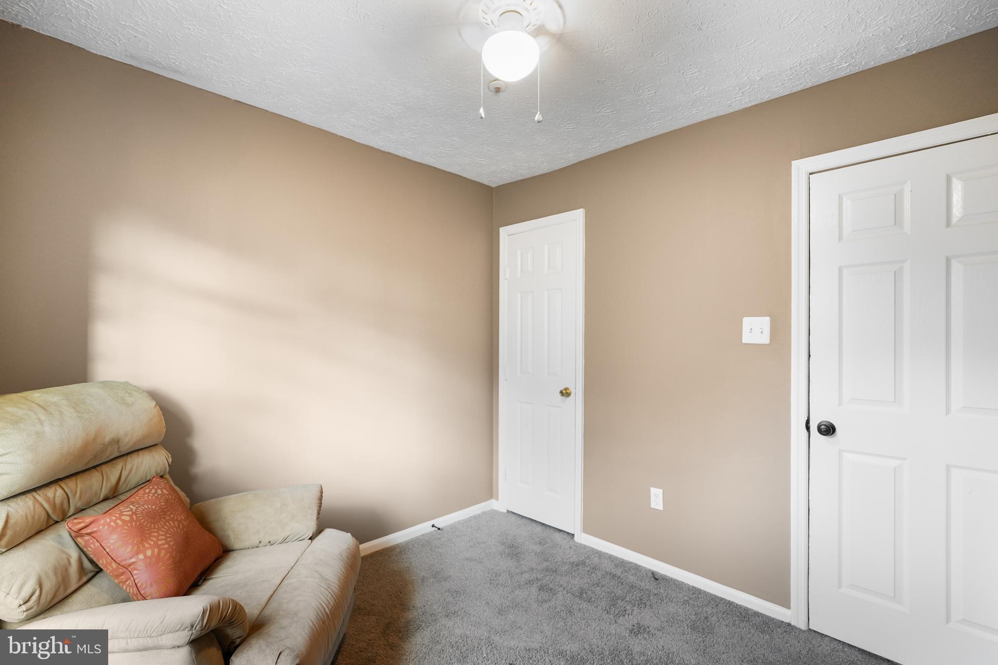 CHURCHILL TOWN SECTOR - Residential Lease