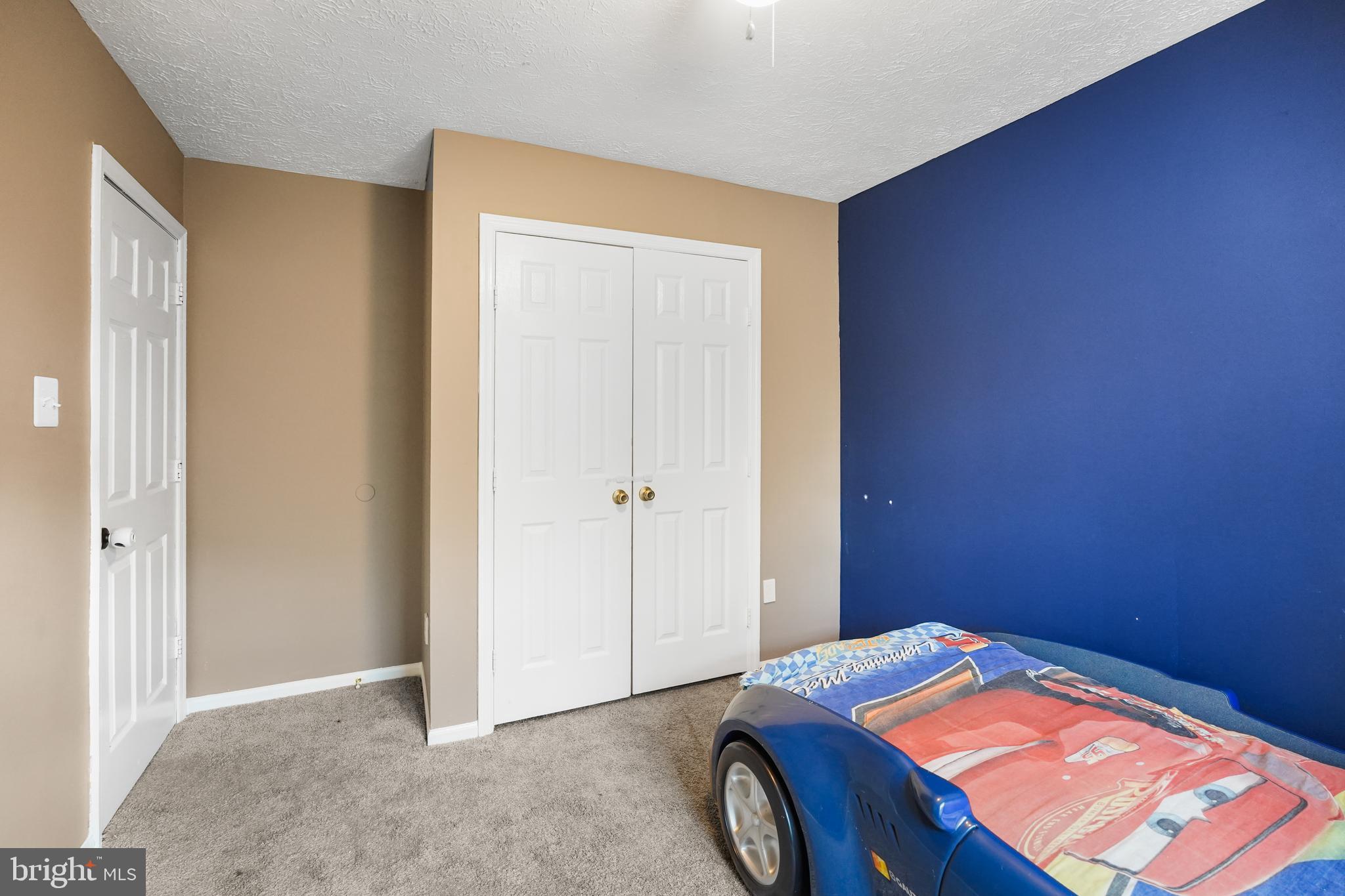 CHURCHILL TOWN SECTOR - Residential Lease