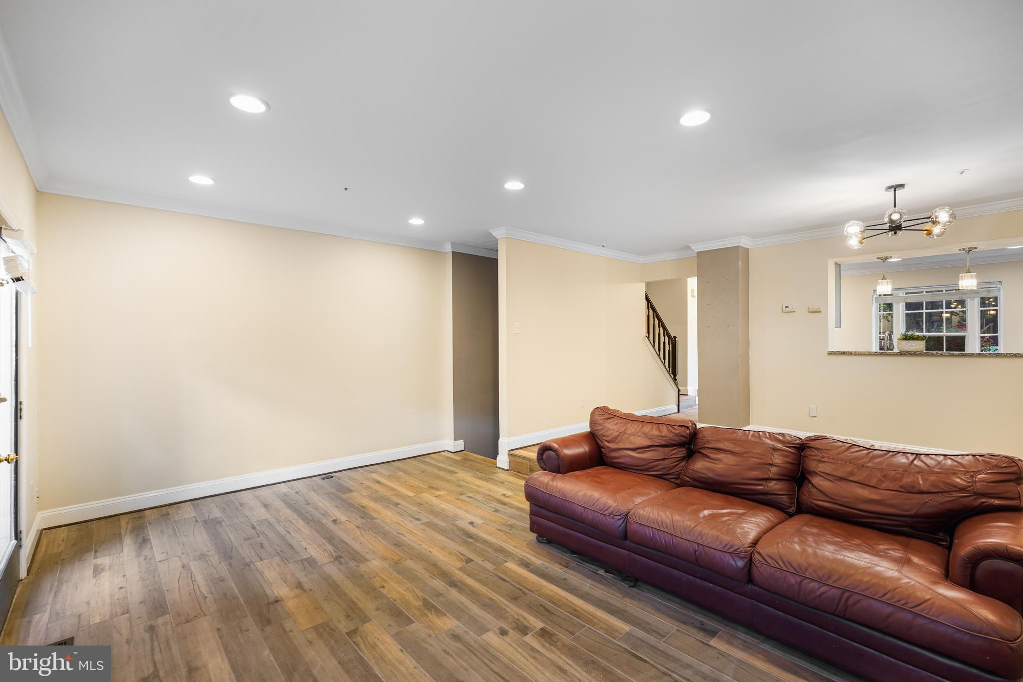 CHURCHILL TOWN SECTOR - Residential Lease