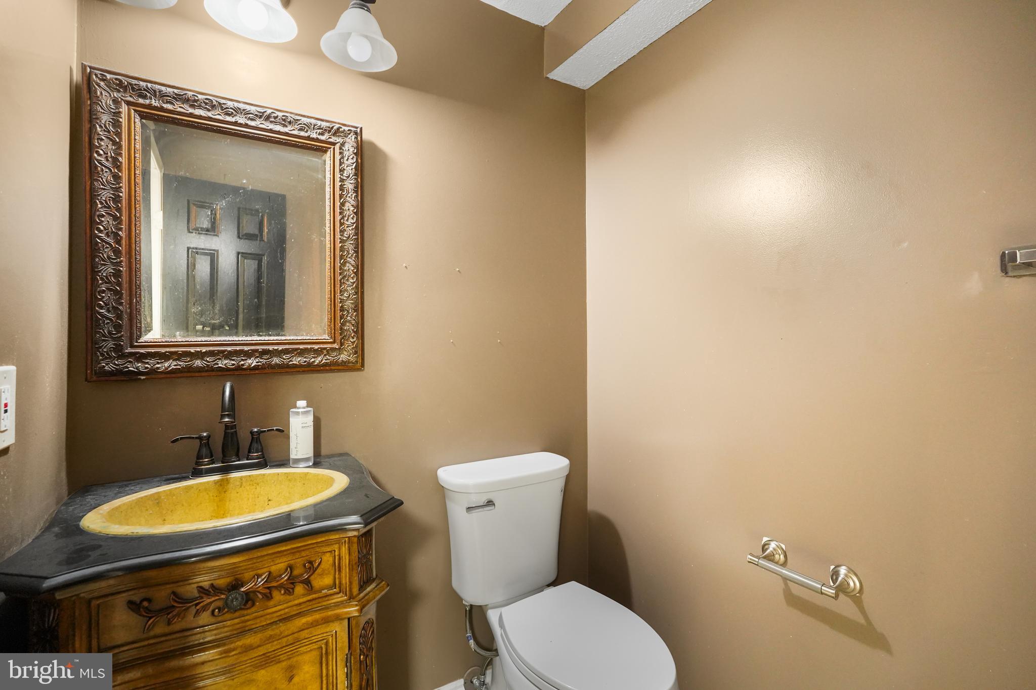 CHURCHILL TOWN SECTOR - Residential Lease