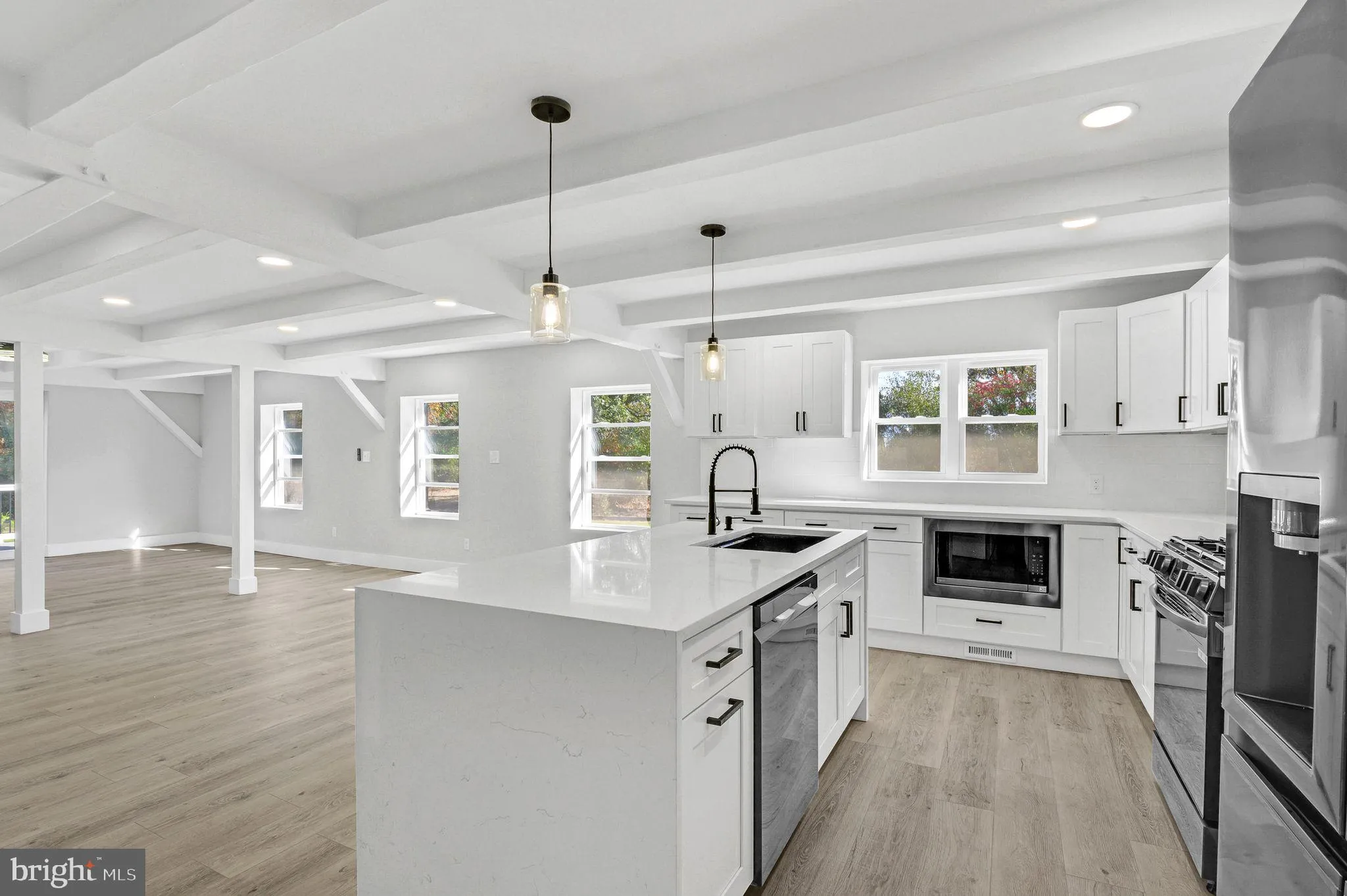 Vineland, New Jersey 08361, United States, 4 Bedrooms Bedrooms, ,3 BathroomsBathrooms,Residential,Active,40019