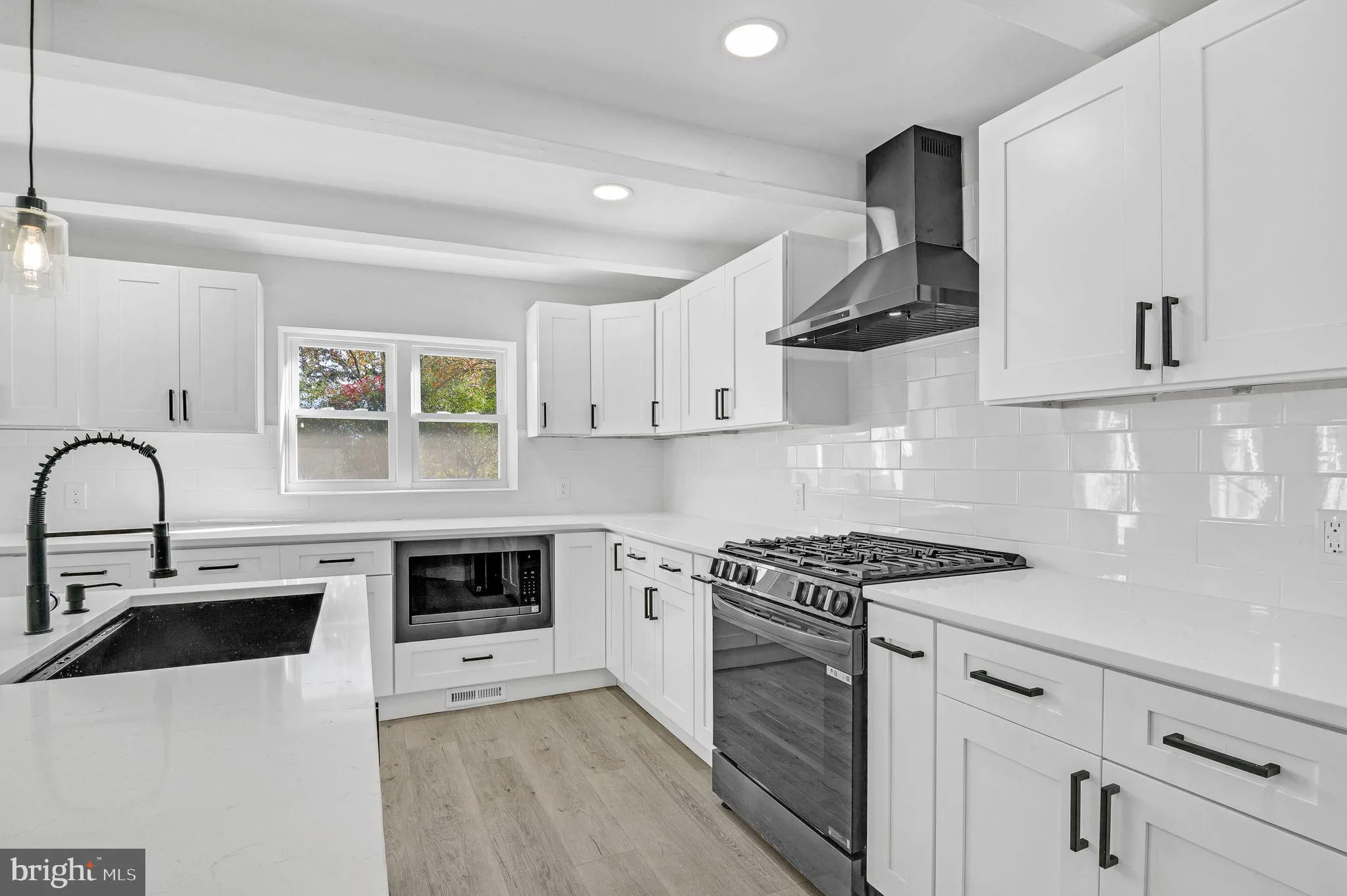 Vineland, New Jersey 08361, United States, 4 Bedrooms Bedrooms, ,3 BathroomsBathrooms,Residential,Active,40019