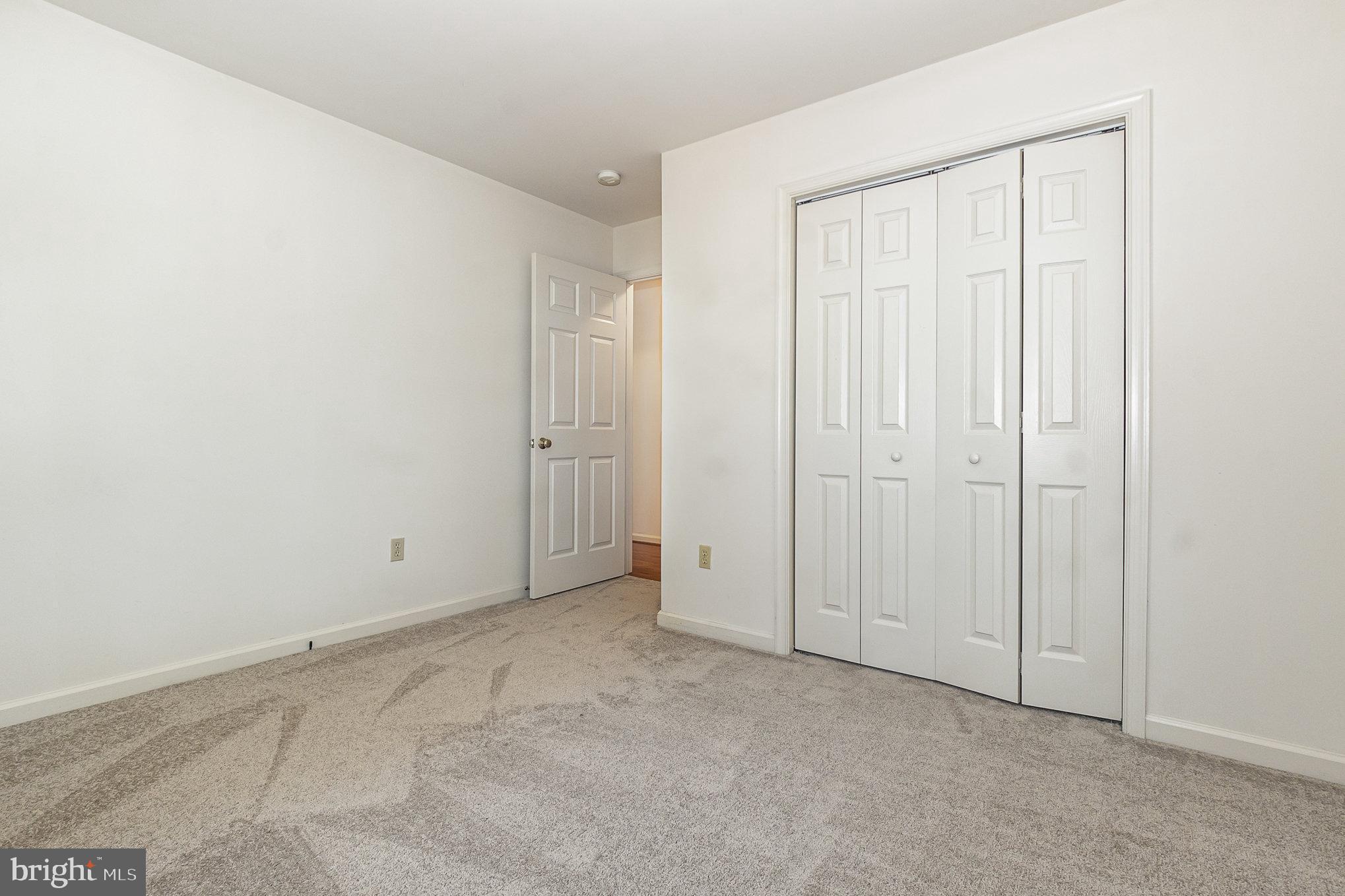 LAKE OF THE WOODS - Residential Lease