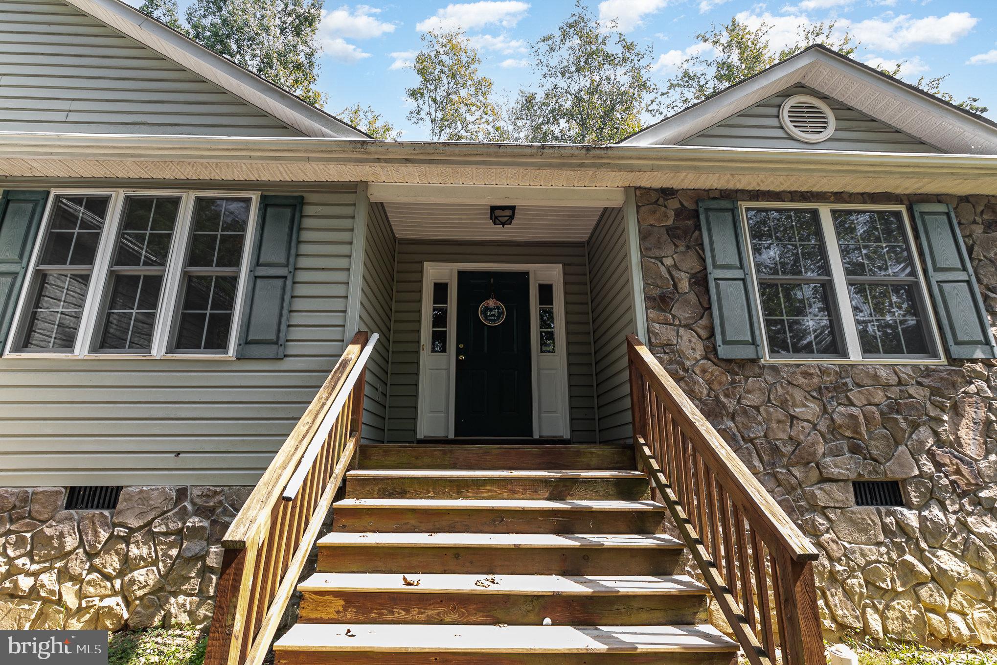 LAKE OF THE WOODS - Residential Lease