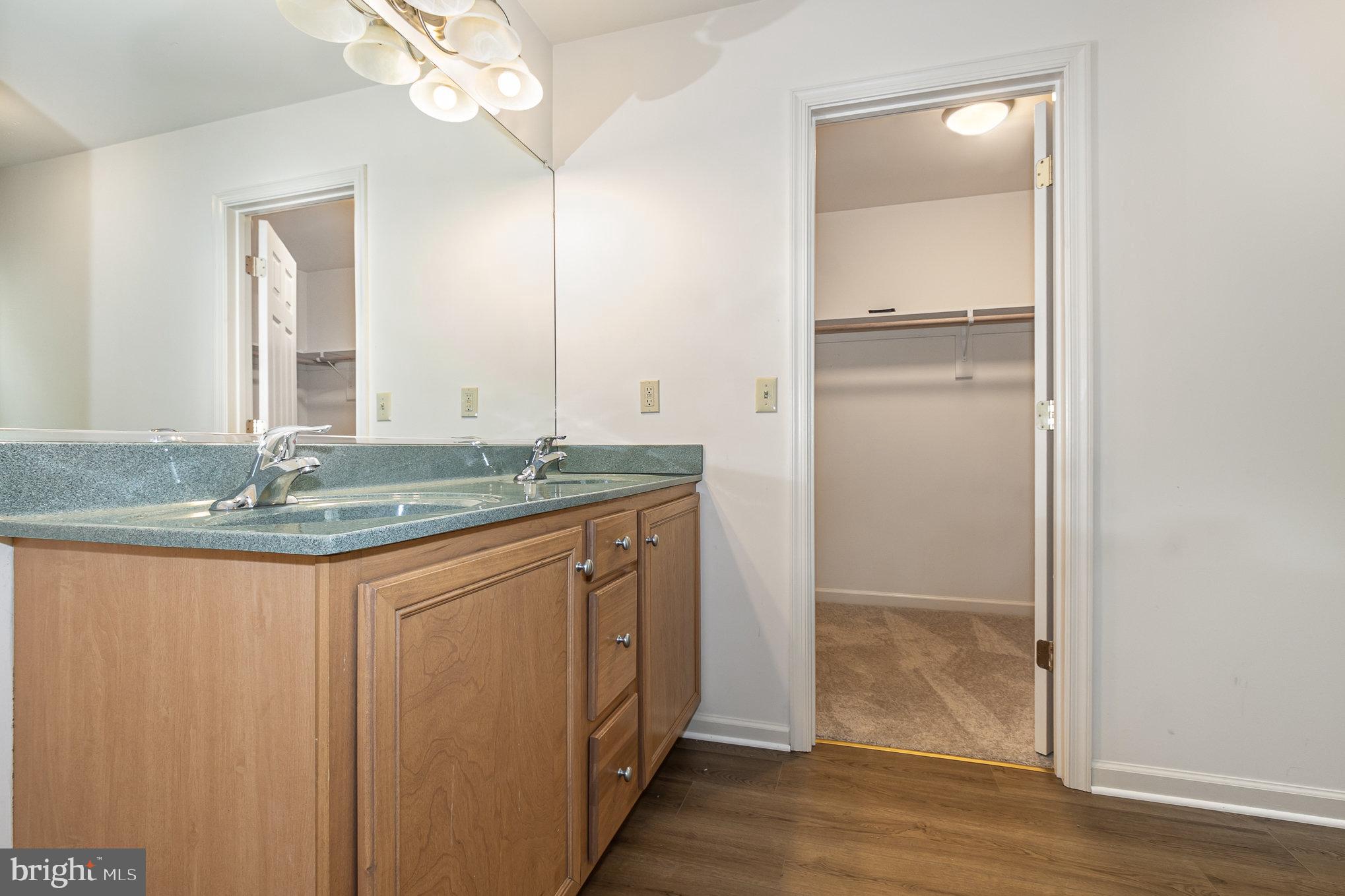 LAKE OF THE WOODS - Residential Lease