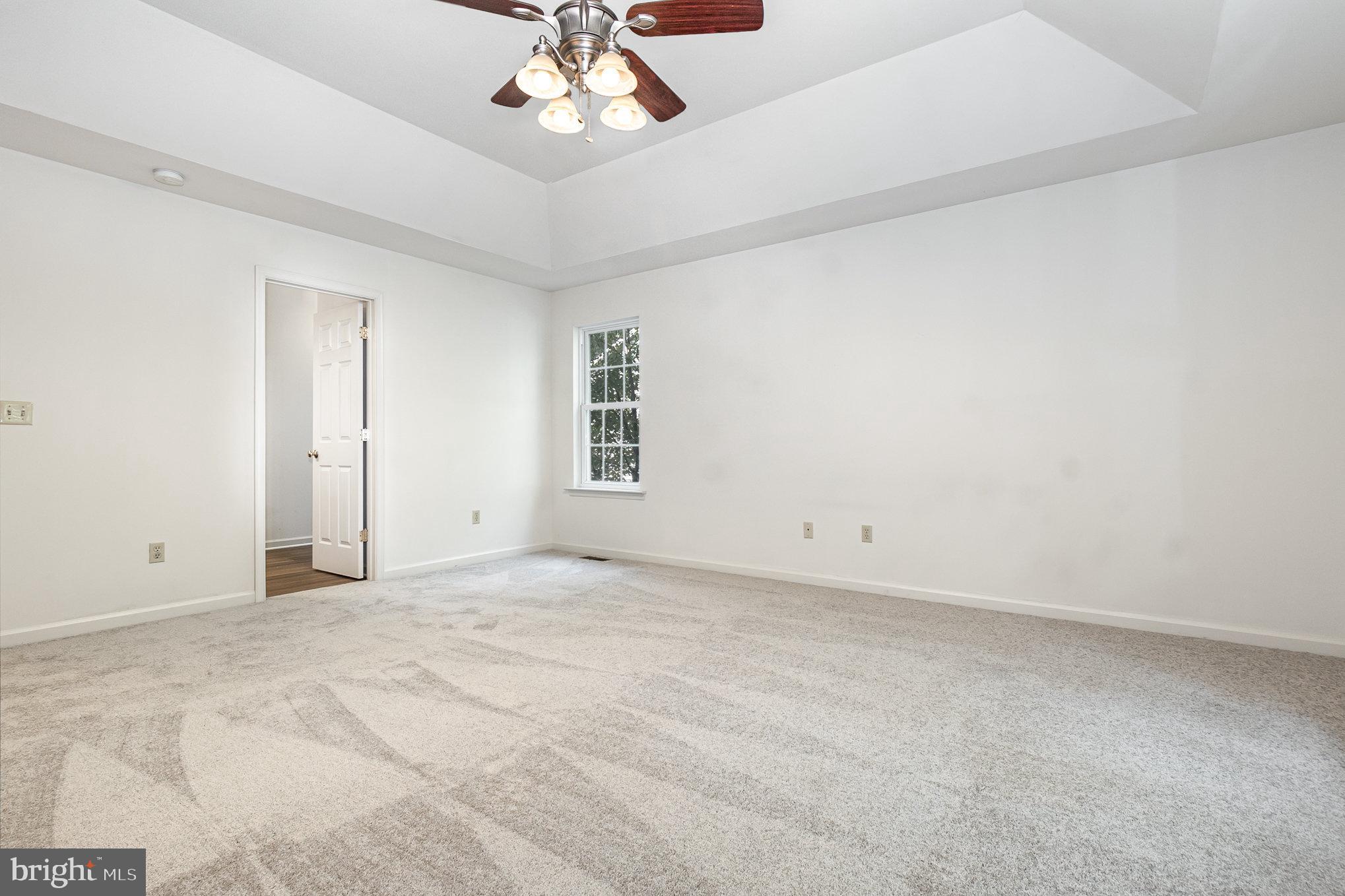 LAKE OF THE WOODS - Residential Lease