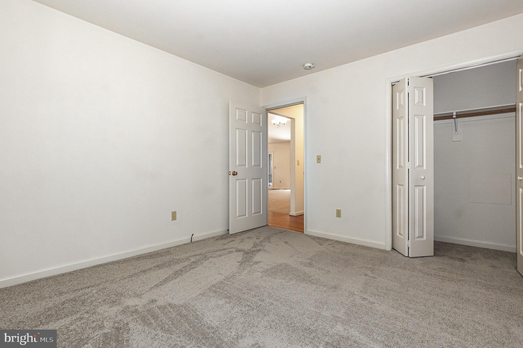 LAKE OF THE WOODS - Residential Lease