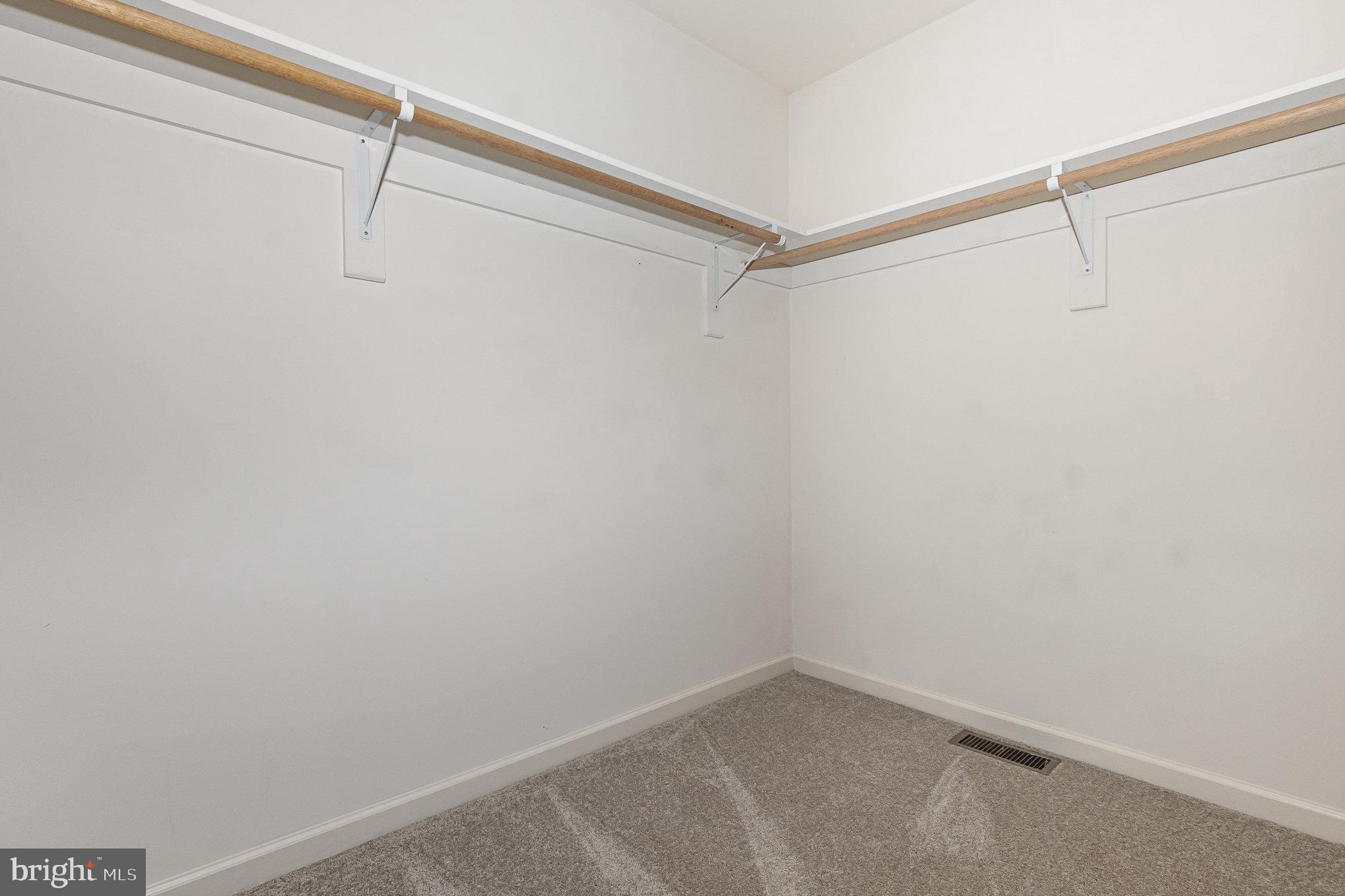 LAKE OF THE WOODS - Residential Lease