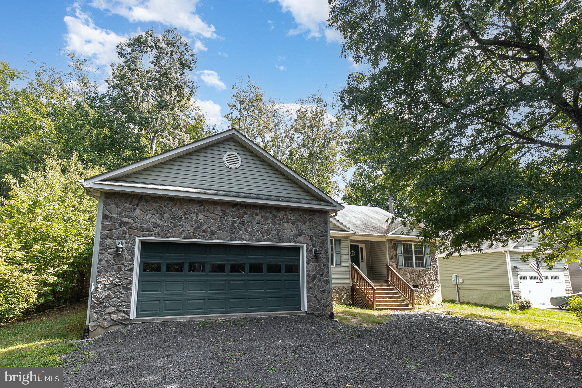 LAKE OF THE WOODS - Residential Lease