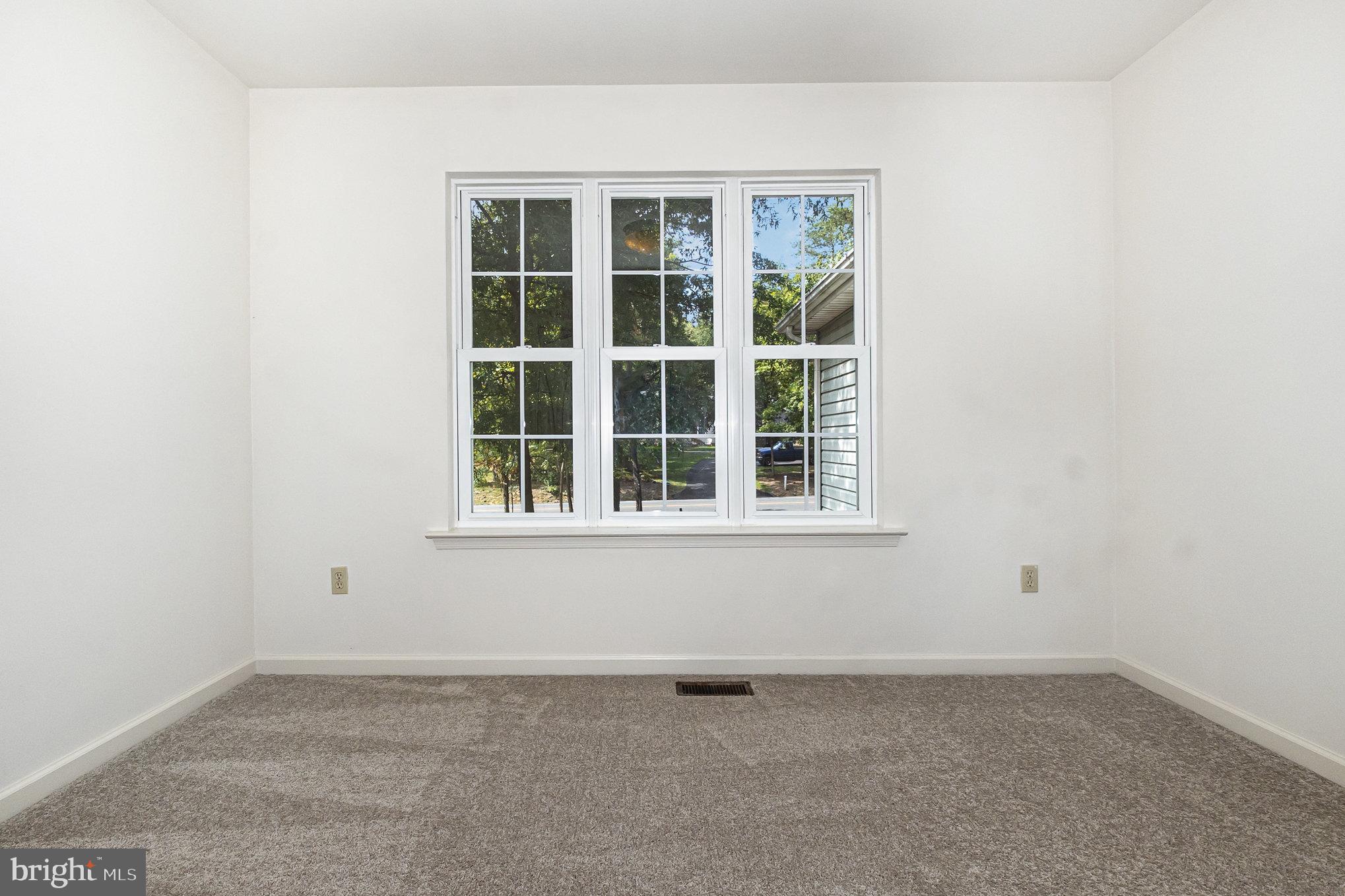 LAKE OF THE WOODS - Residential Lease