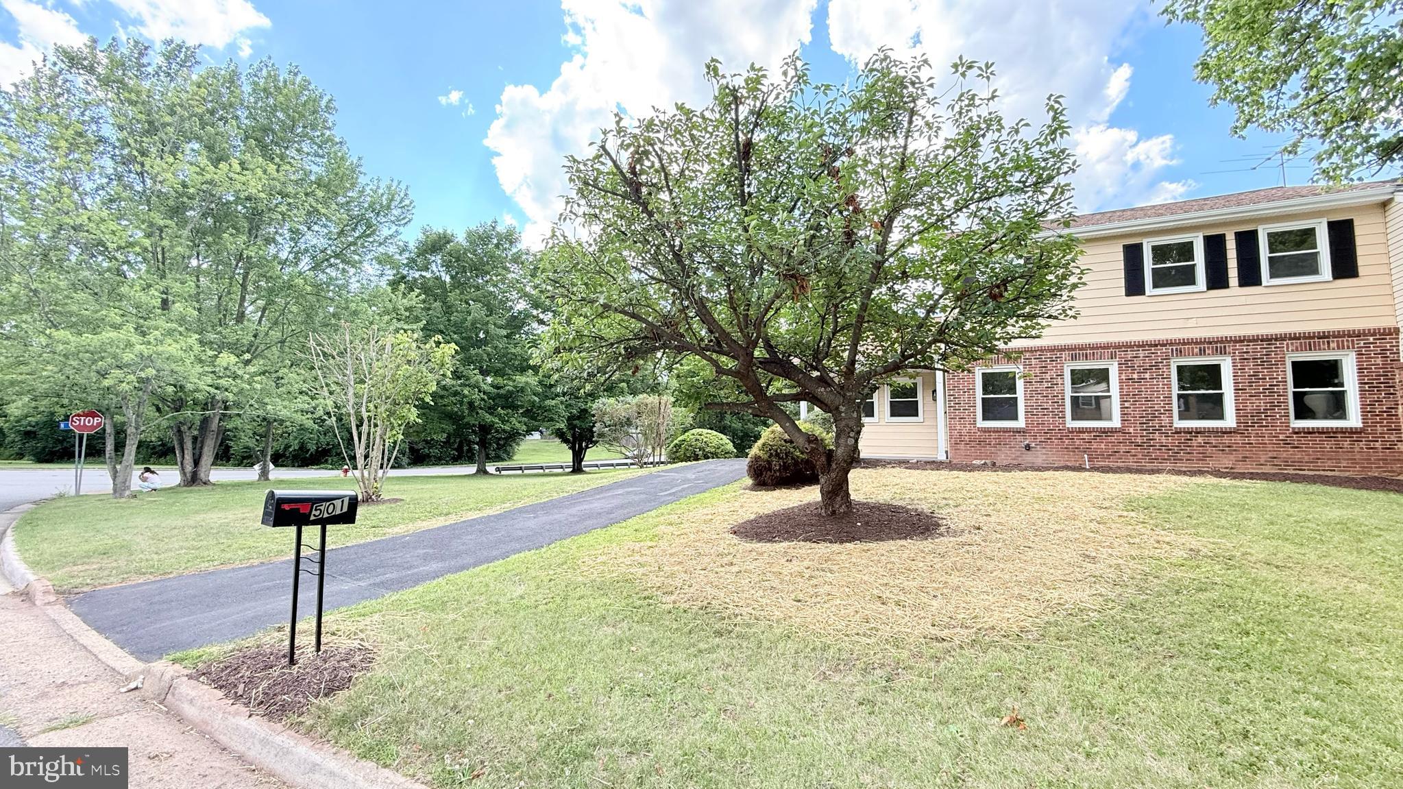 501 TAVENNER COURT
