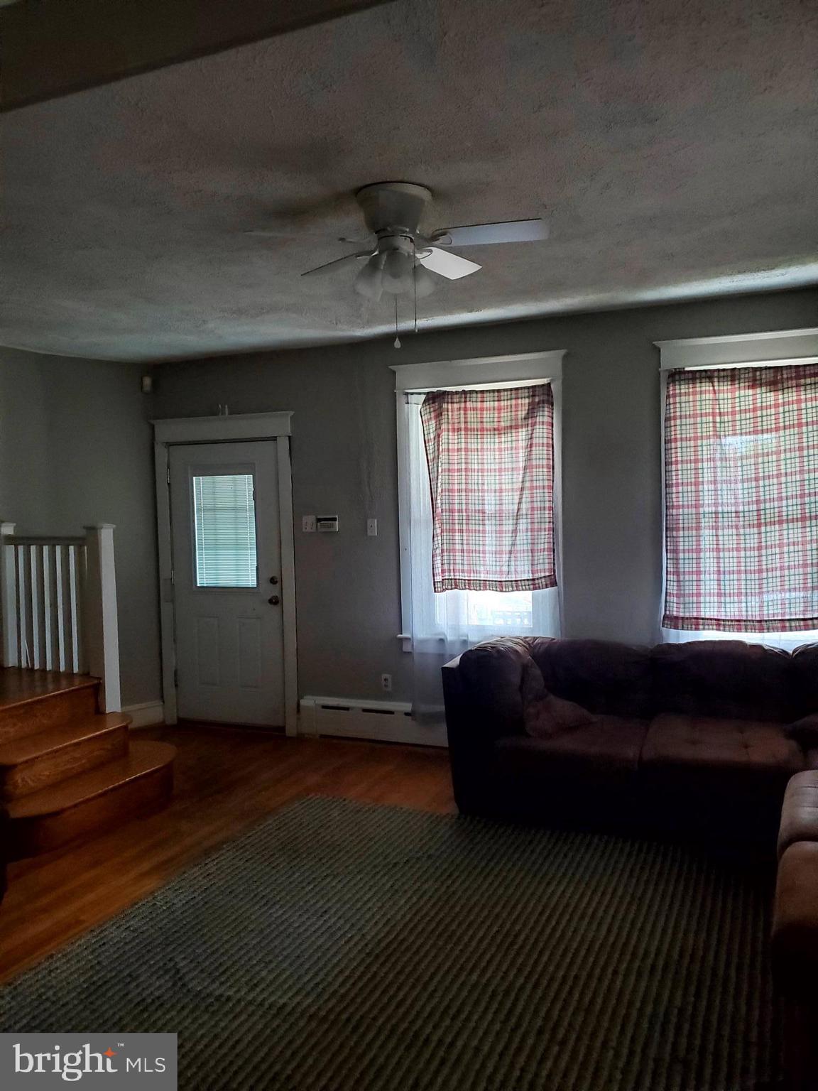 FOX CHASE - Residential