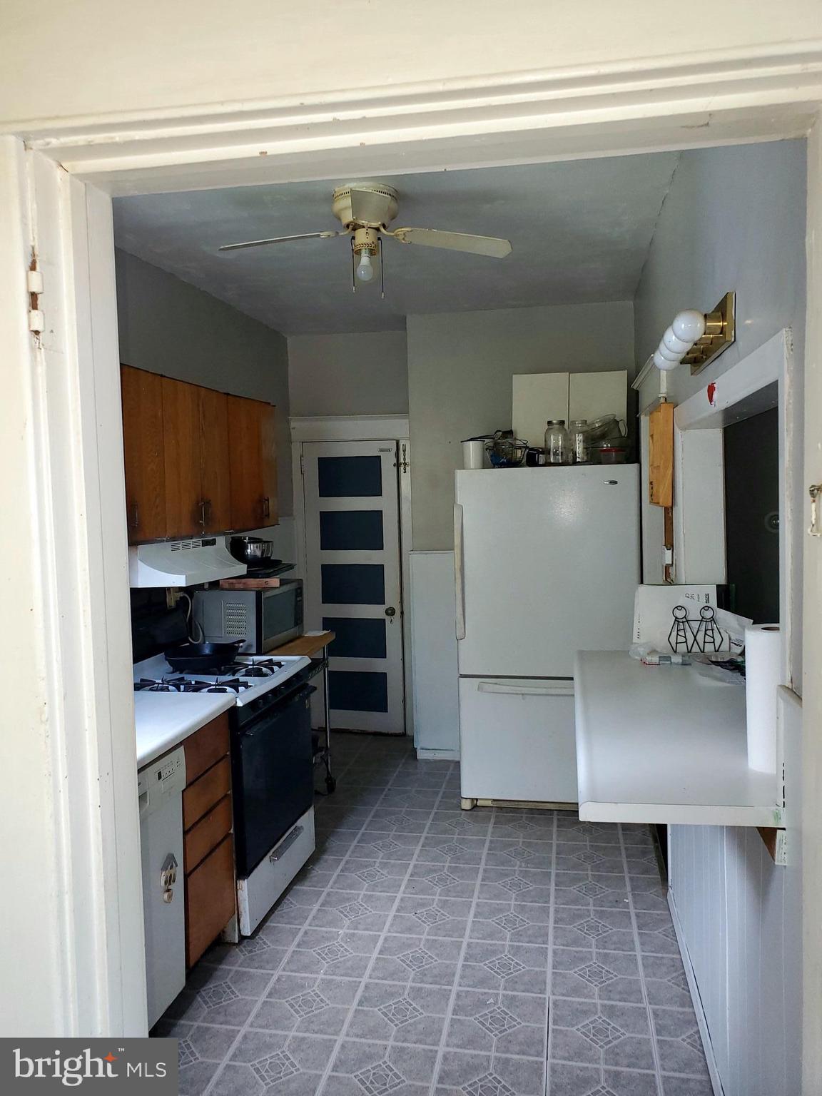 FOX CHASE - Residential