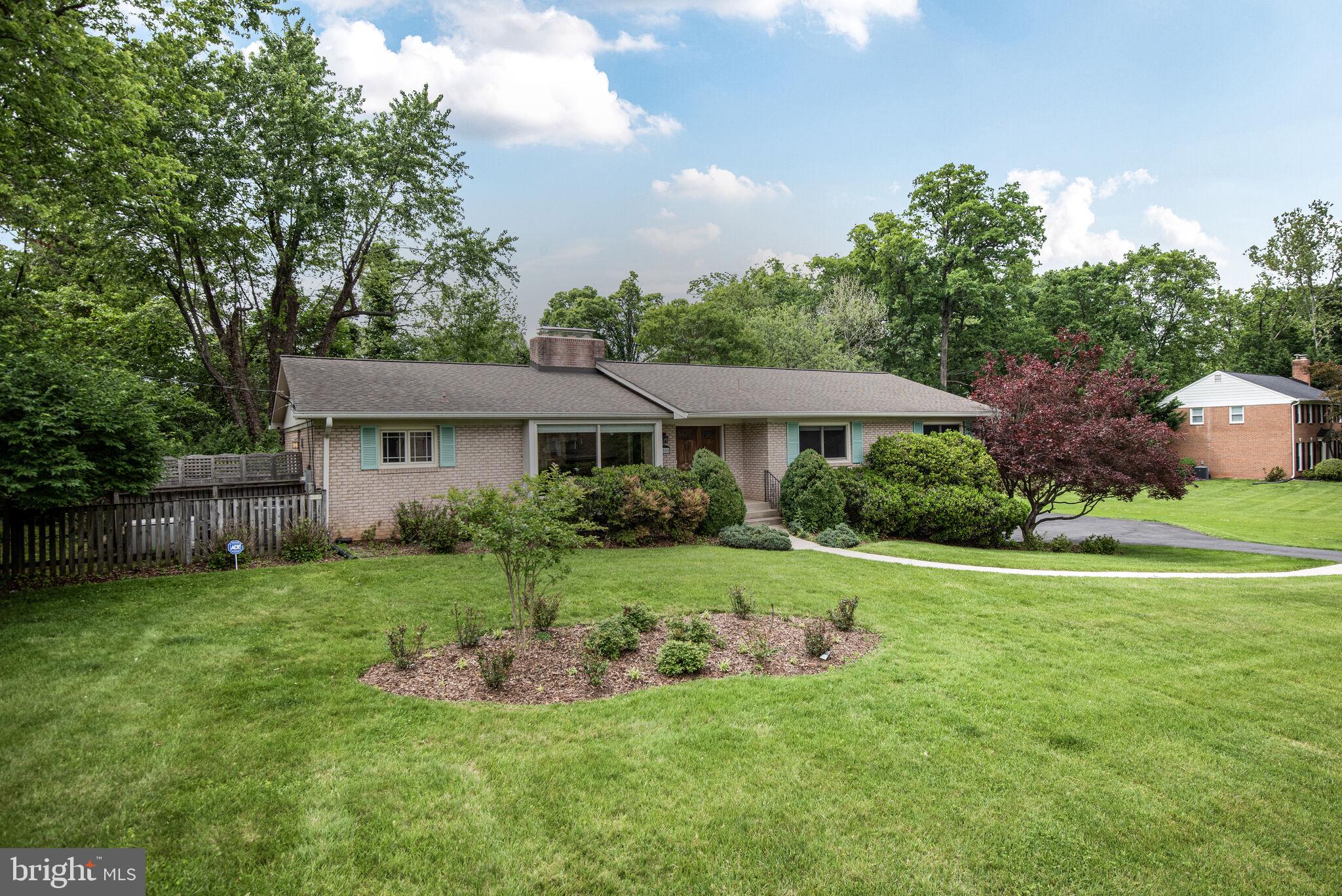 11500 LE HAVRE DRIVE