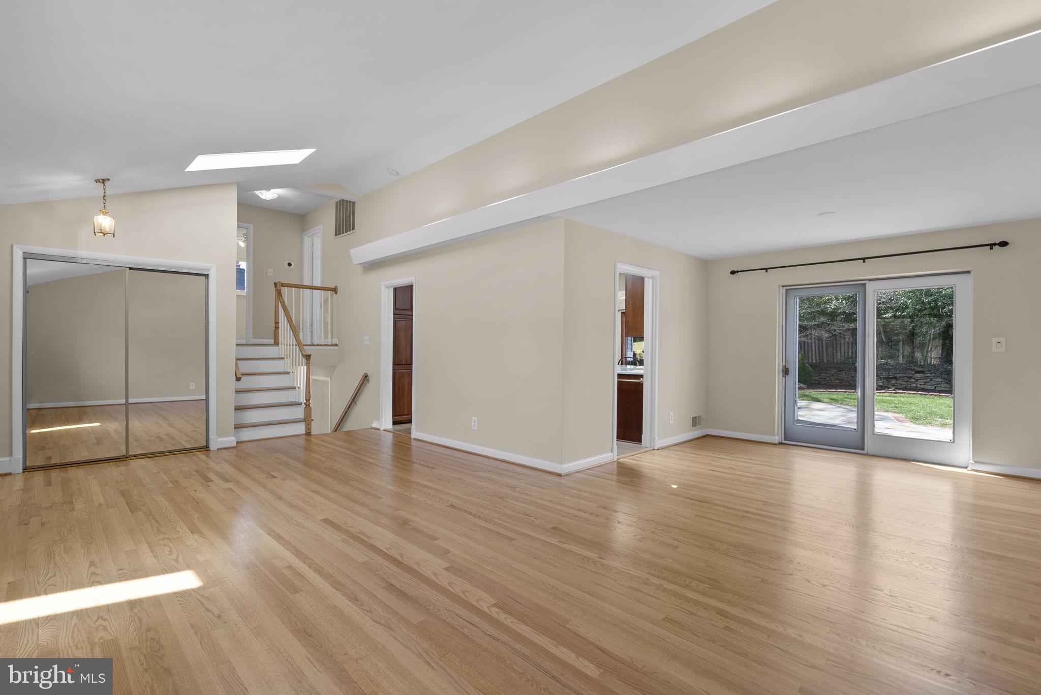 MAPLEWOOD ESTATES - Residential