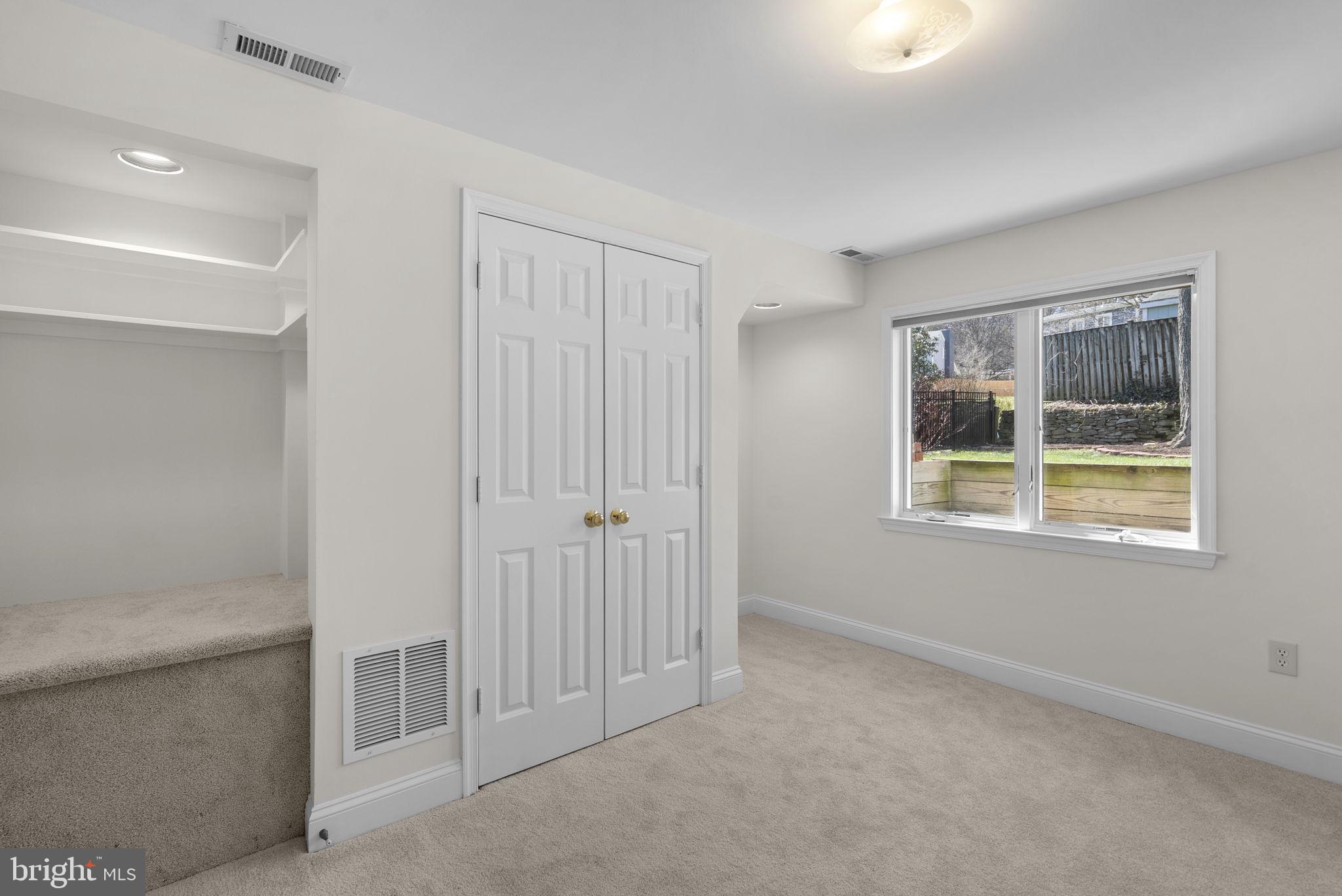 MAPLEWOOD ESTATES - Residential