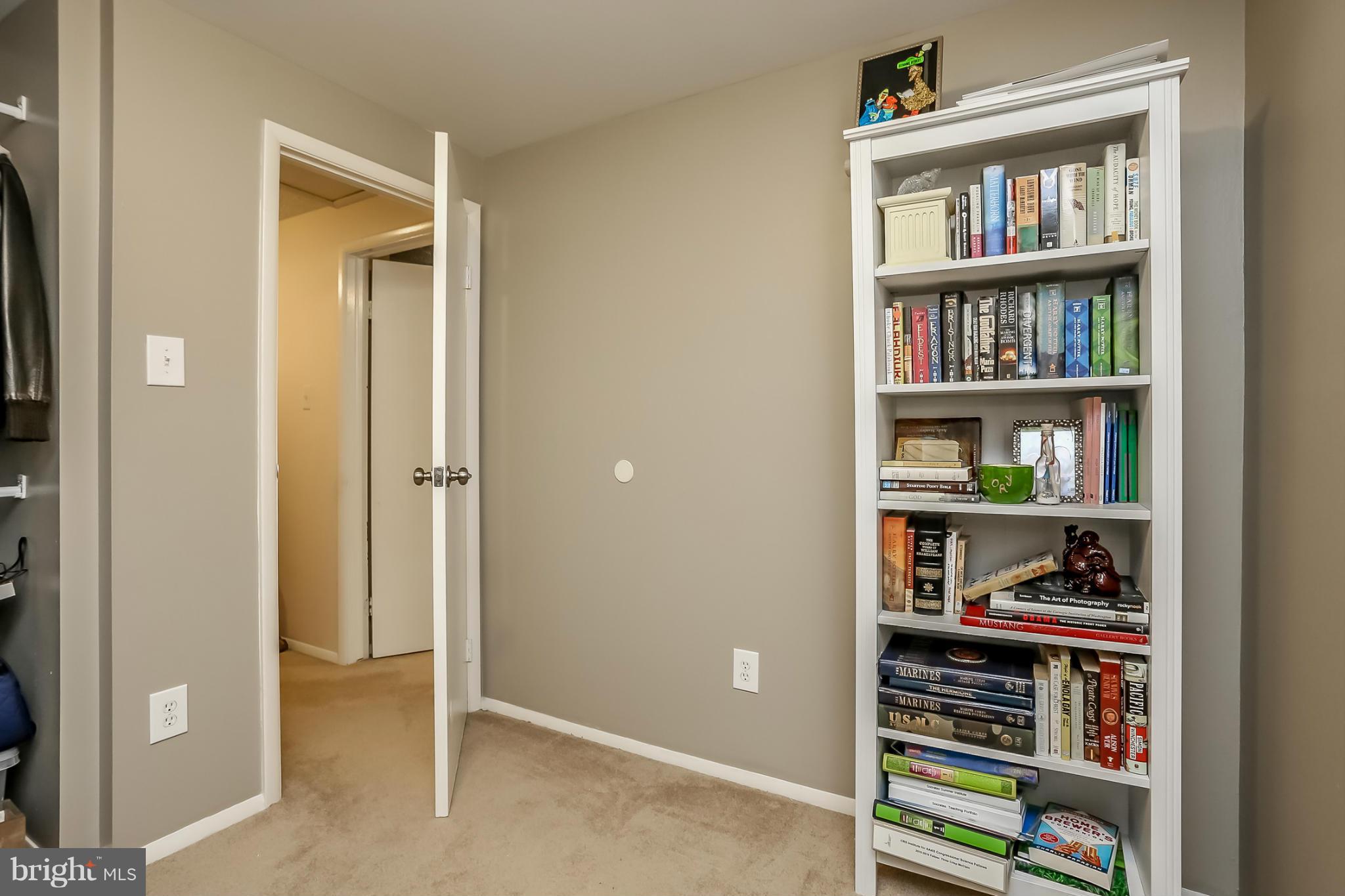 NEWINGTON FOREST - Residential