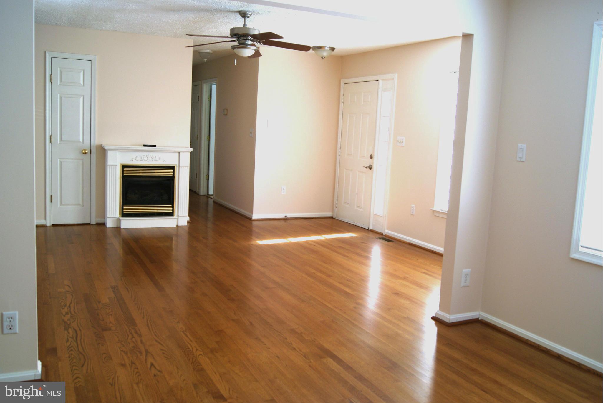 WESTBURY - Residential