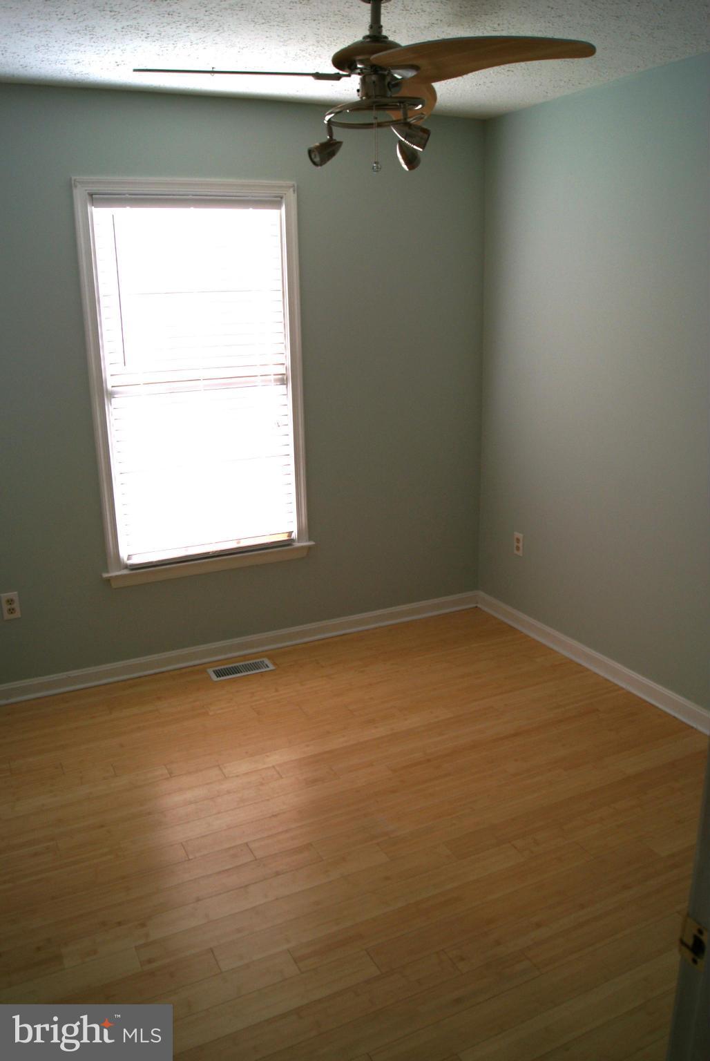 WESTBURY - Residential