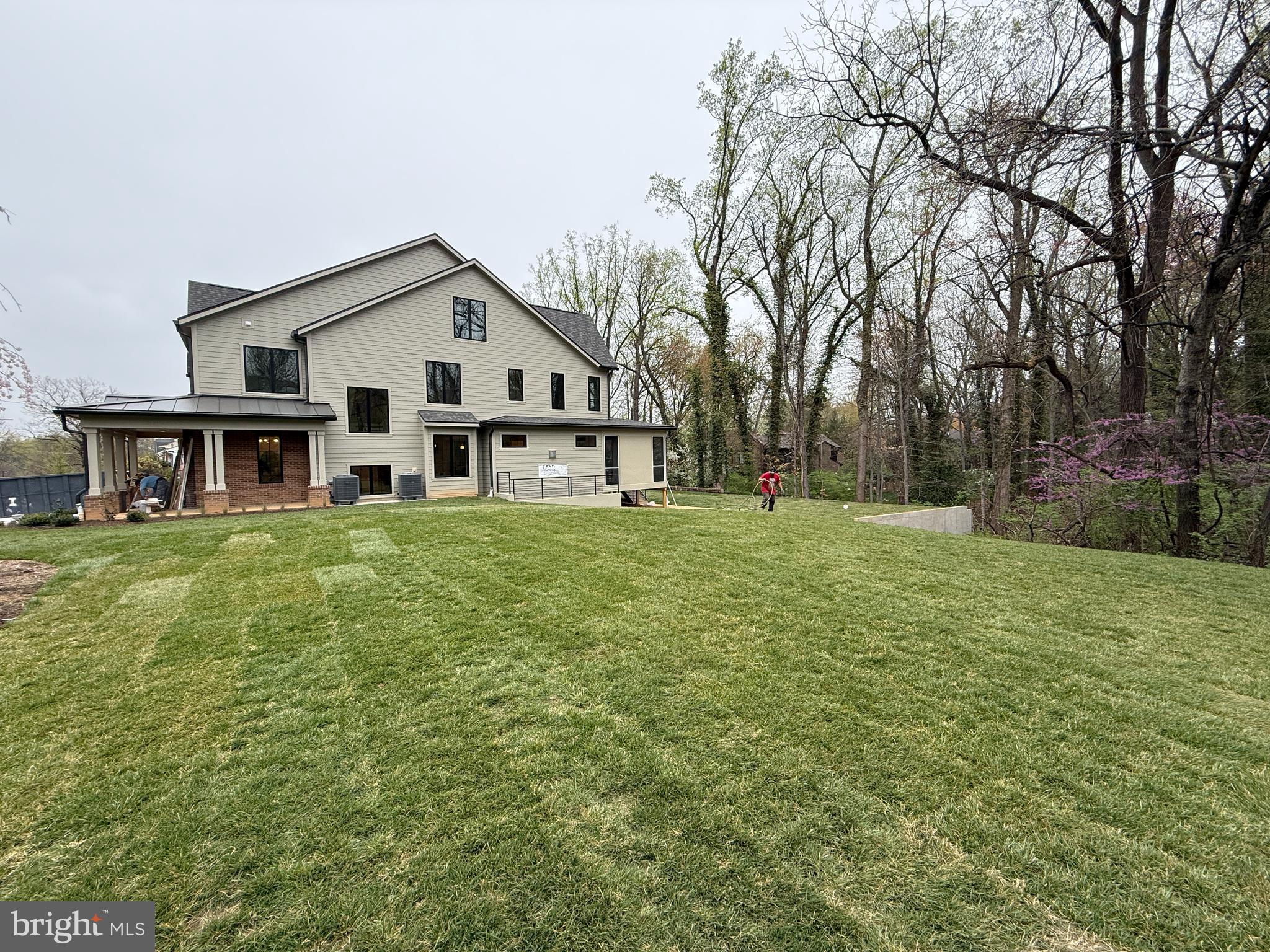 MARY KNOLLS - Residential