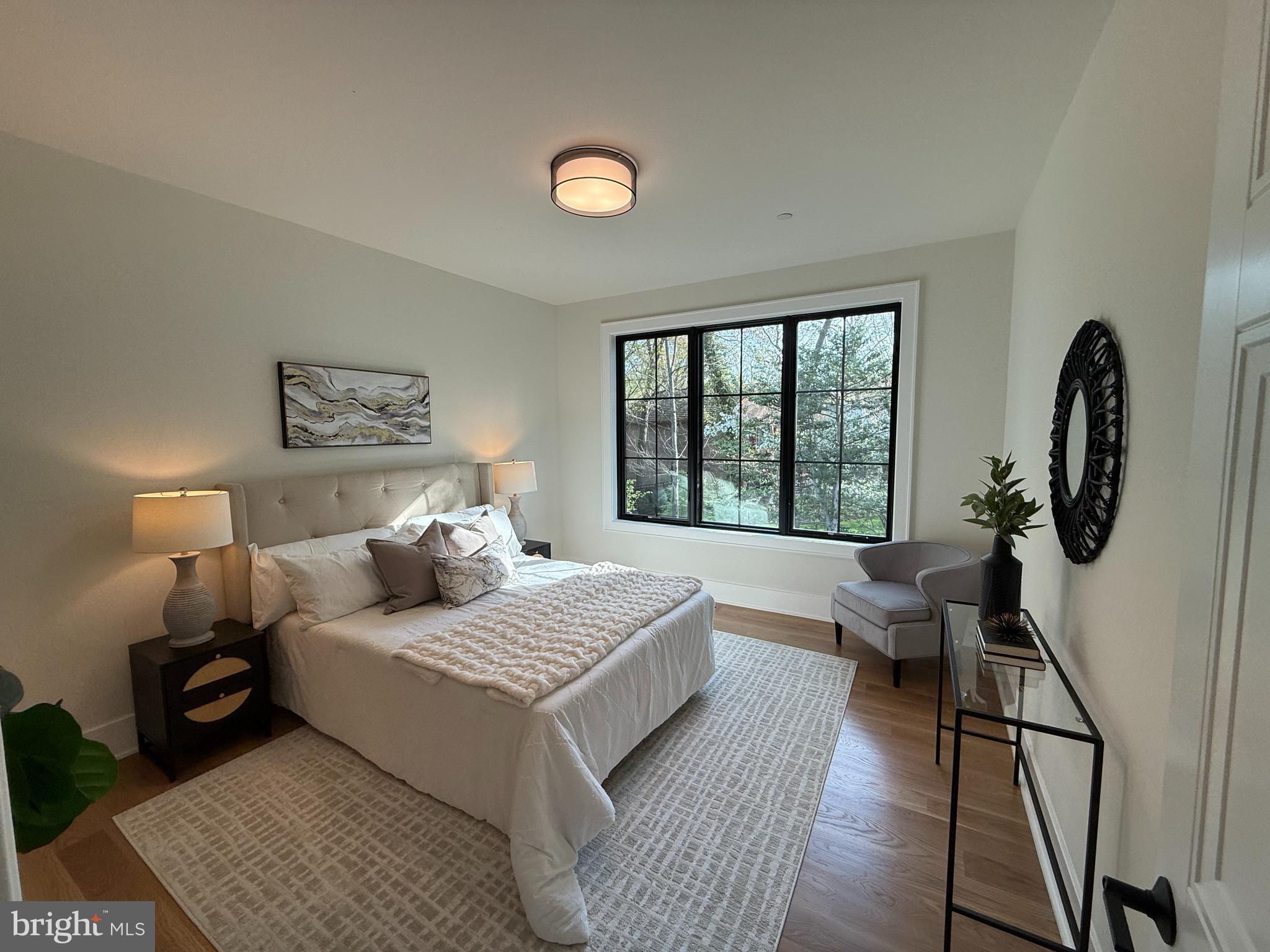 MARY KNOLLS - Residential