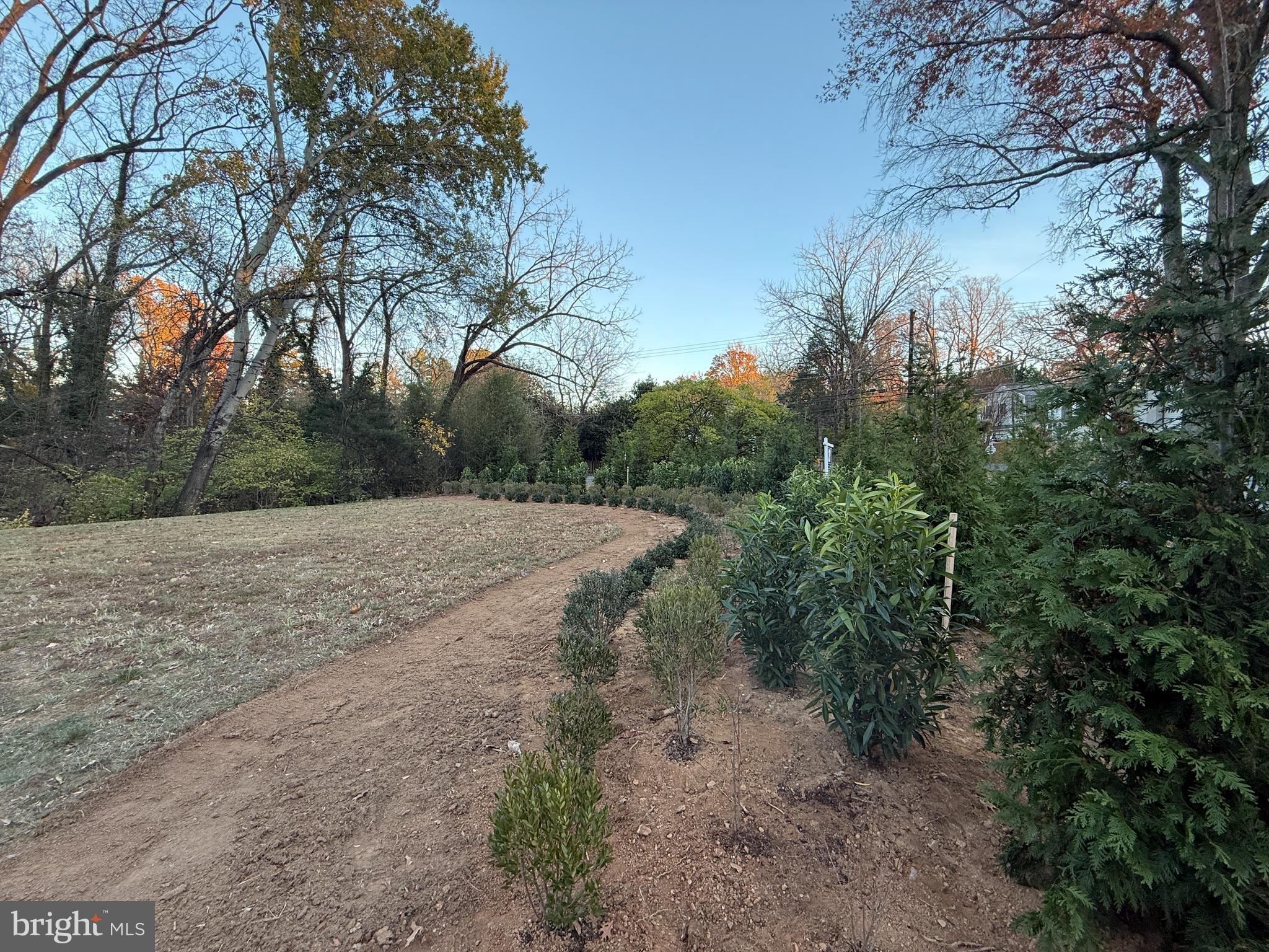 7601 MARYKNOLL AVENUE