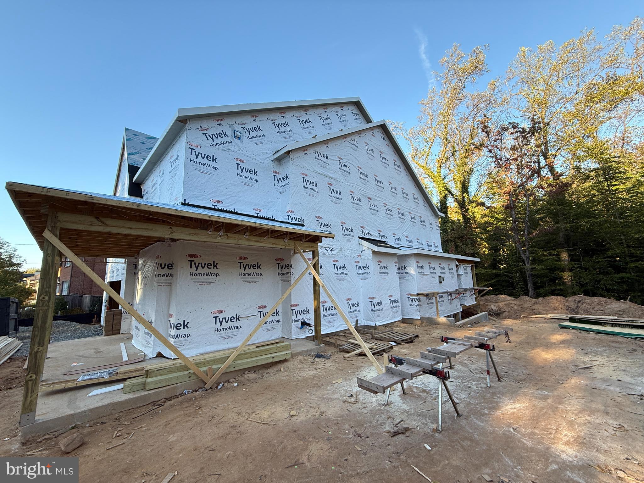 7601 MARYKNOLL AVENUE