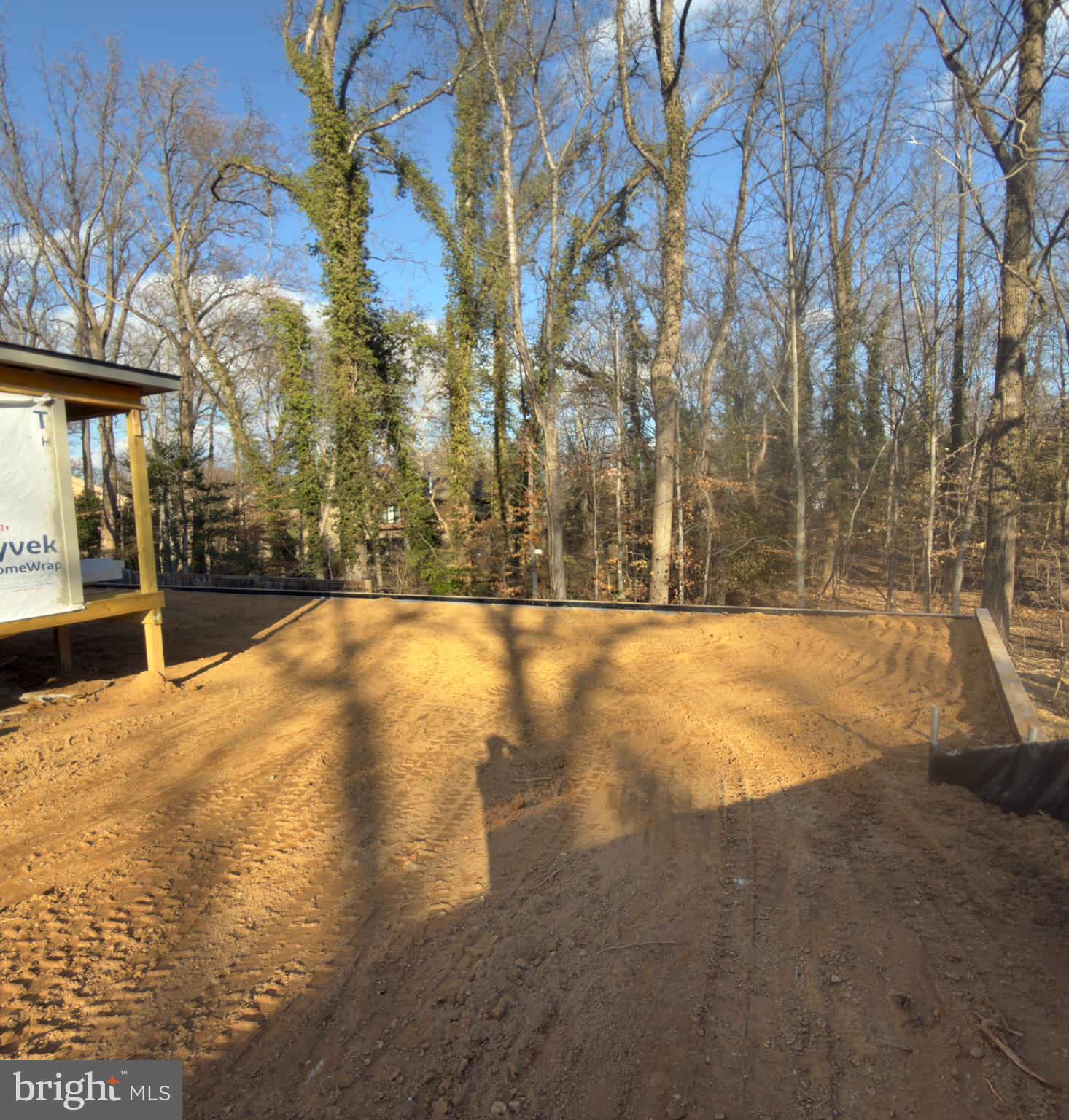 7601 MARYKNOLL AVENUE