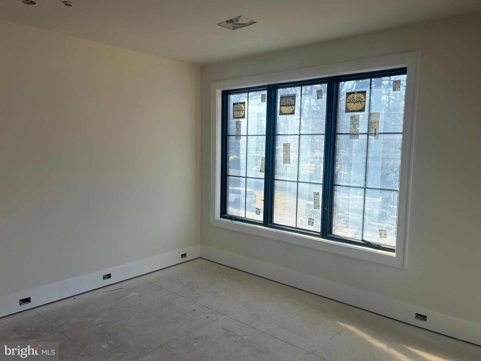 7601 MARYKNOLL AVENUE