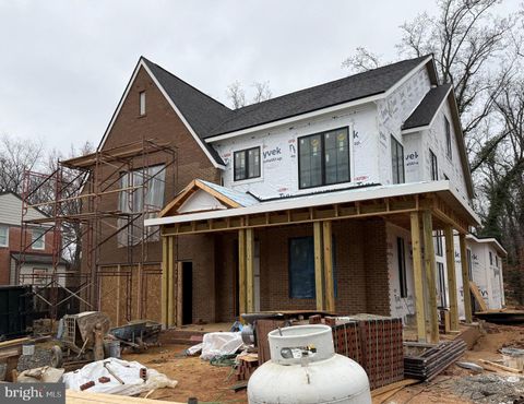 7601 MARYKNOLL AVENUE BETHESDA MD 20817