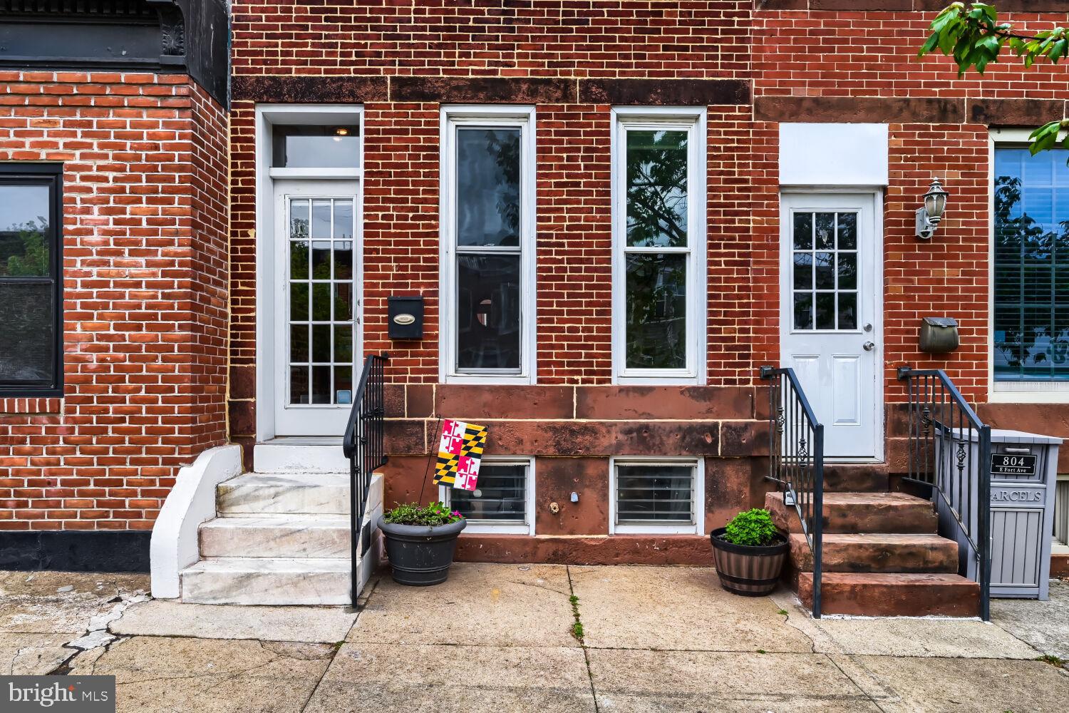 LOCUST POINT - Residential