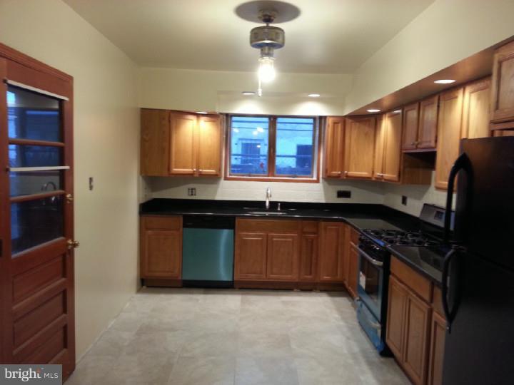 PHILADELPHIA (SOUTH) - Residential Lease