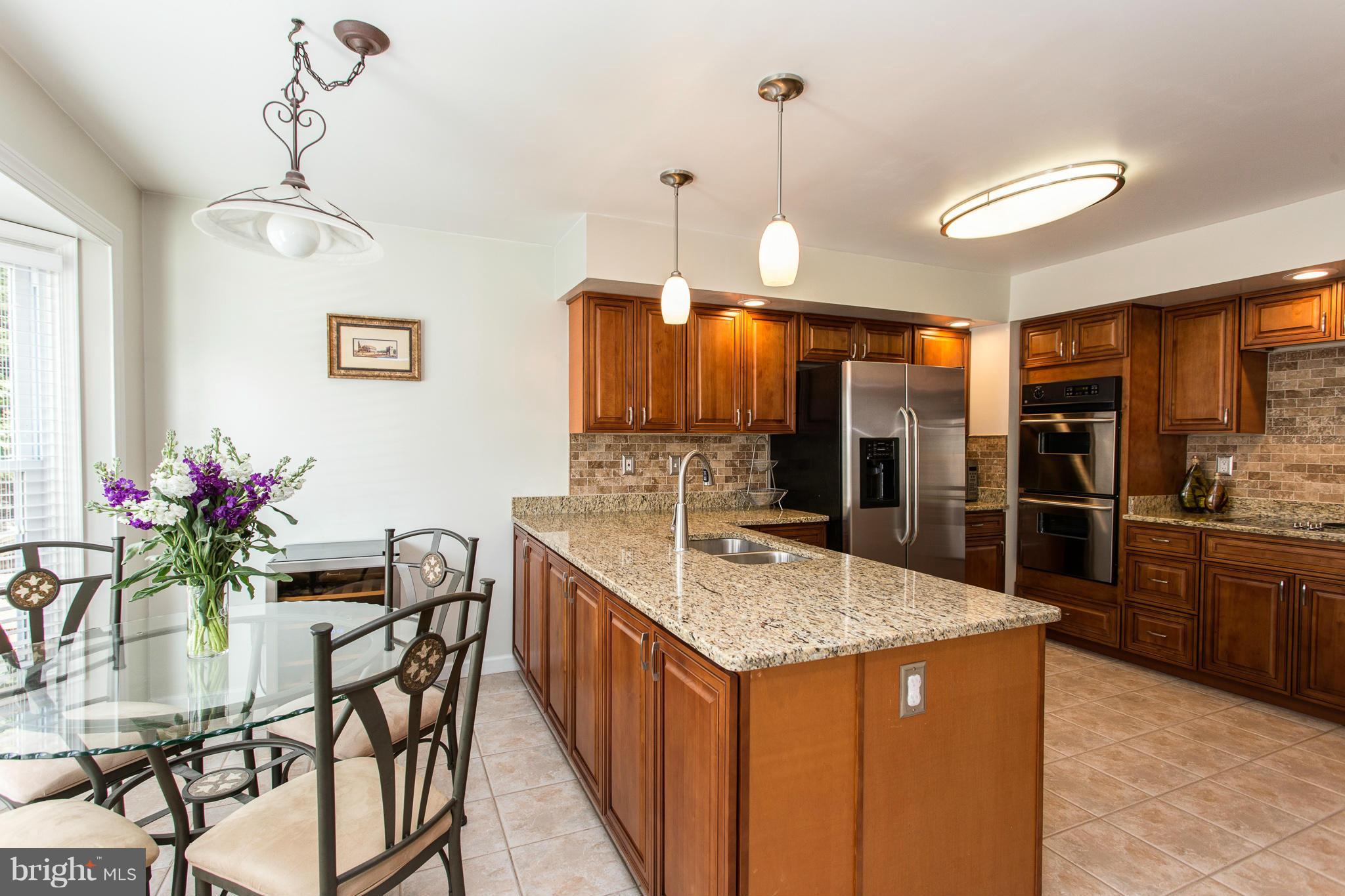 LIFESTYLE AT SULLY STATION - Residential