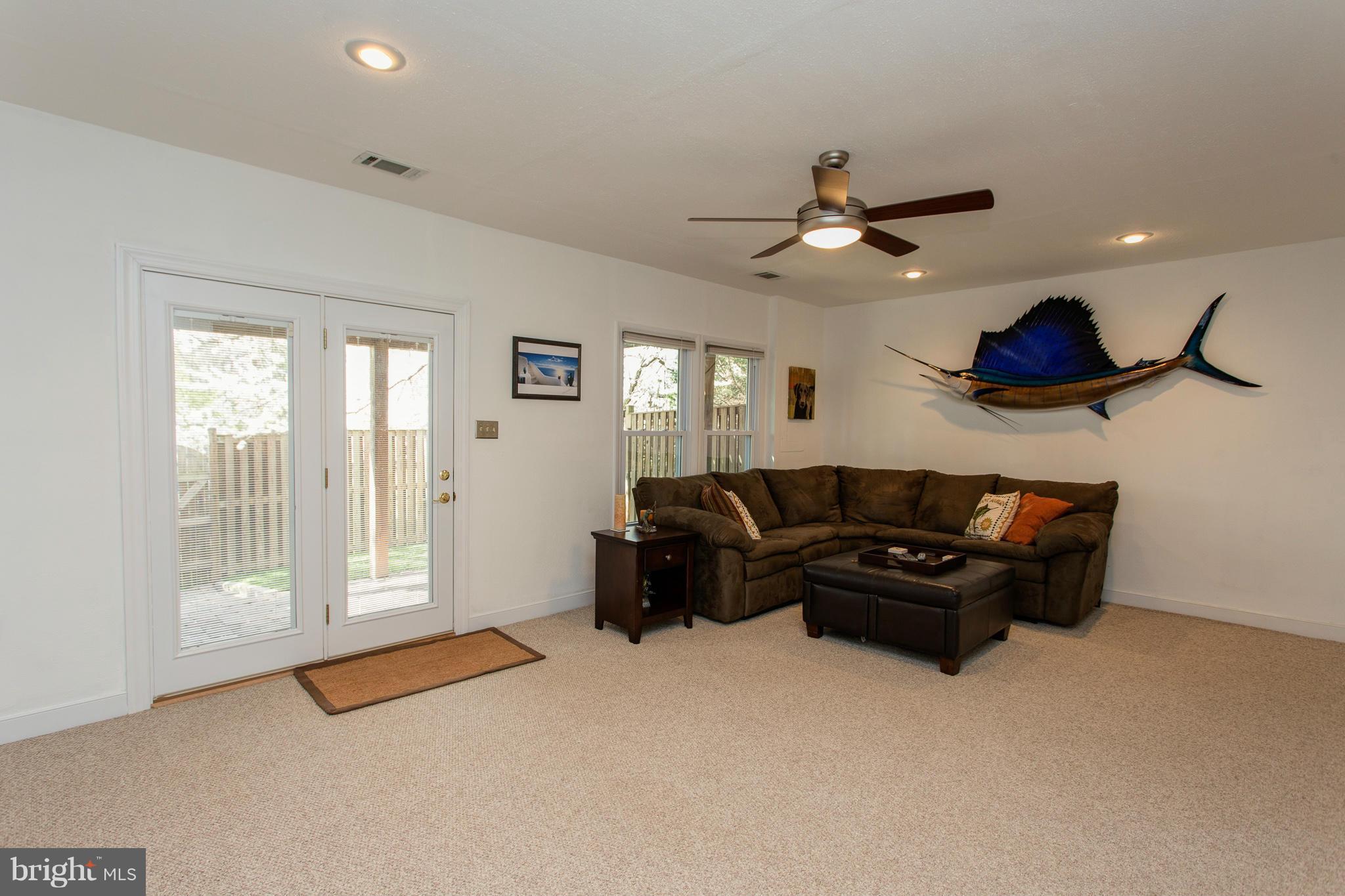 LIFESTYLE AT SULLY STATION - Residential