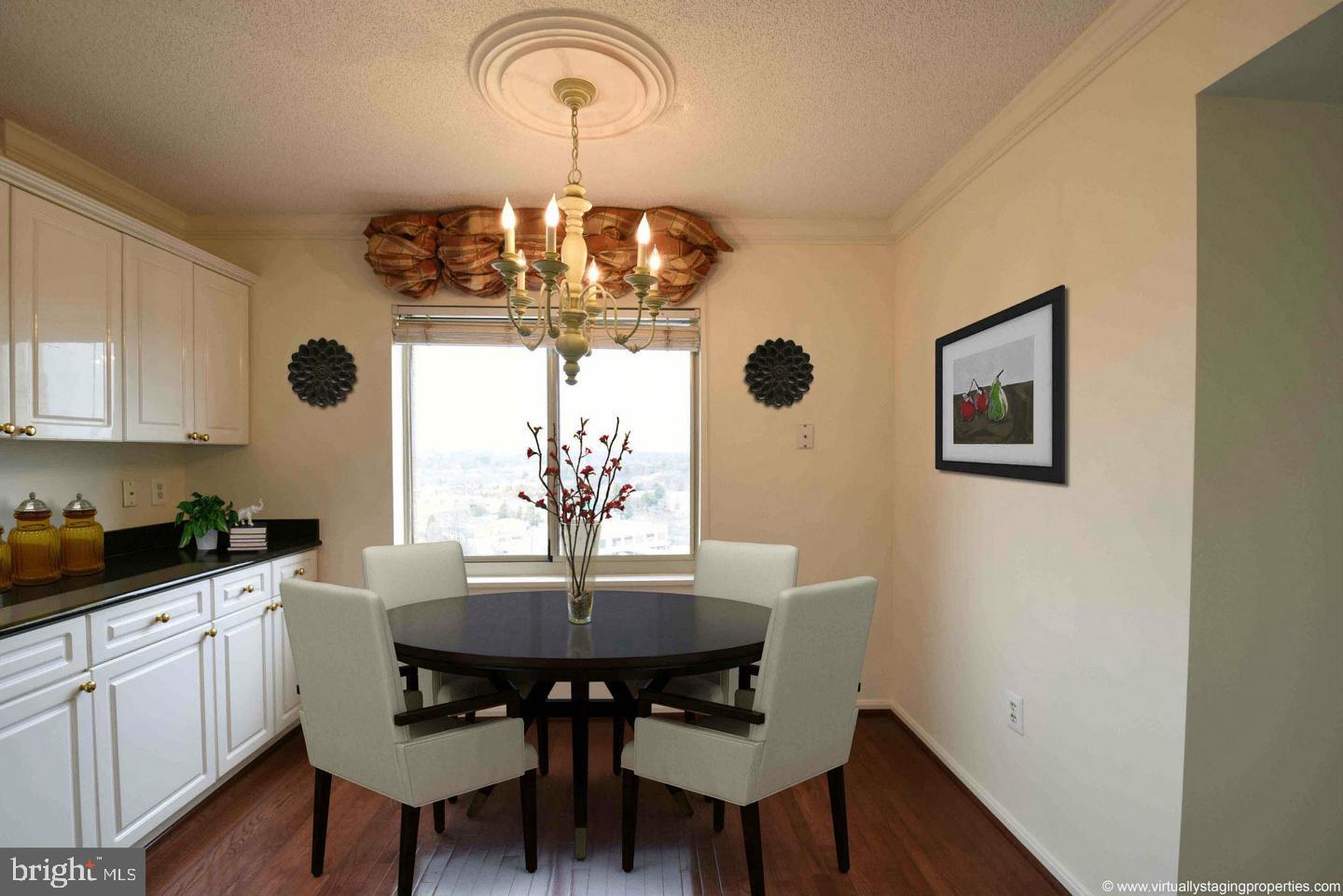 CARLYLE TOWERS - Residential Lease