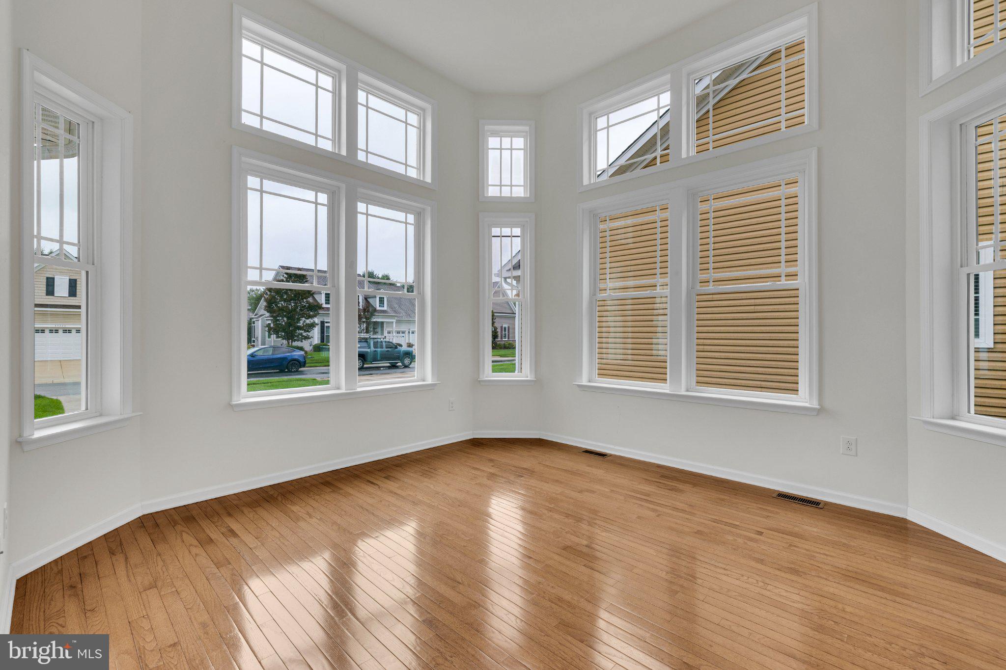 35225 SEAPORT LOOP