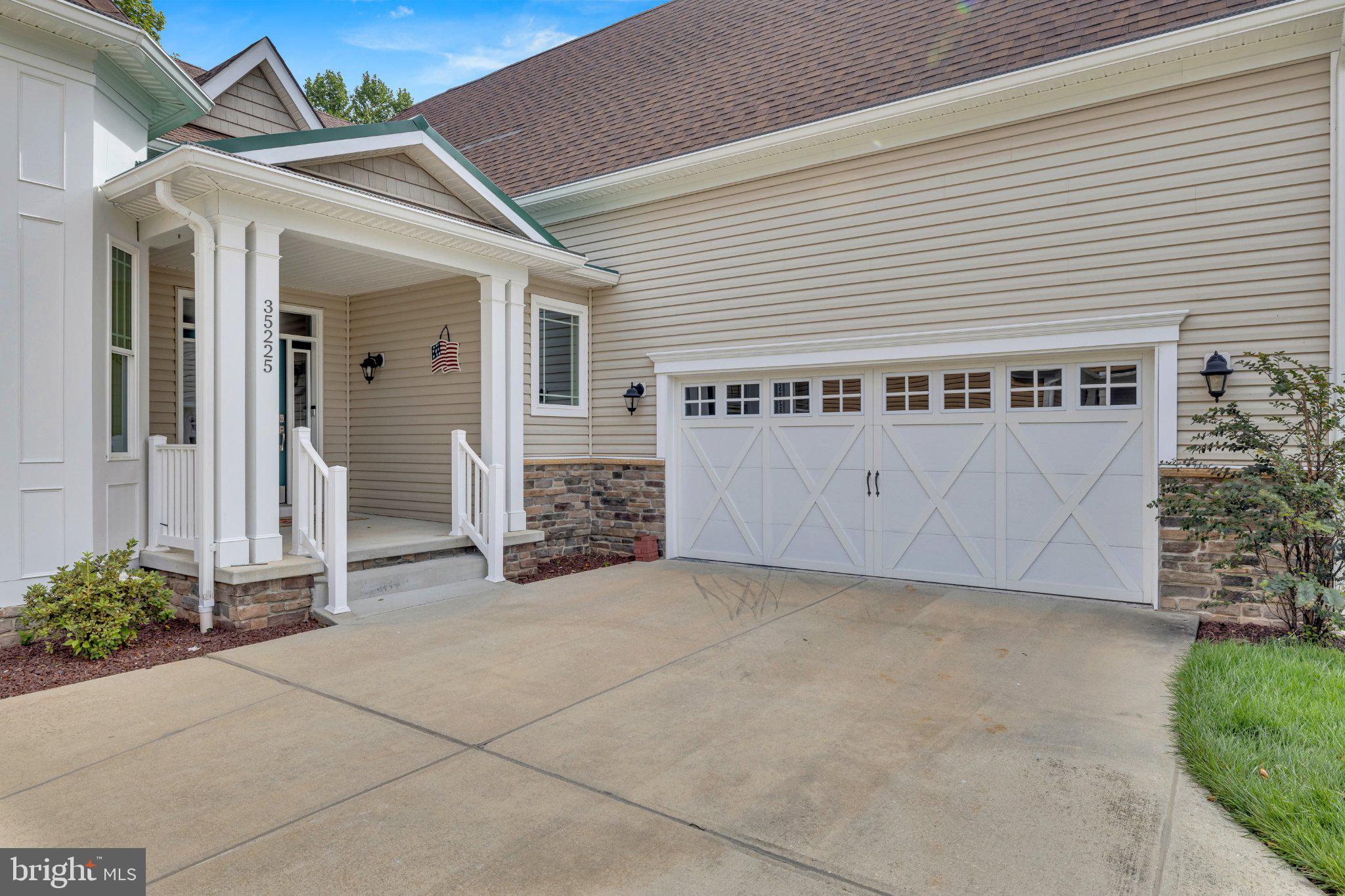 35225 SEAPORT LOOP