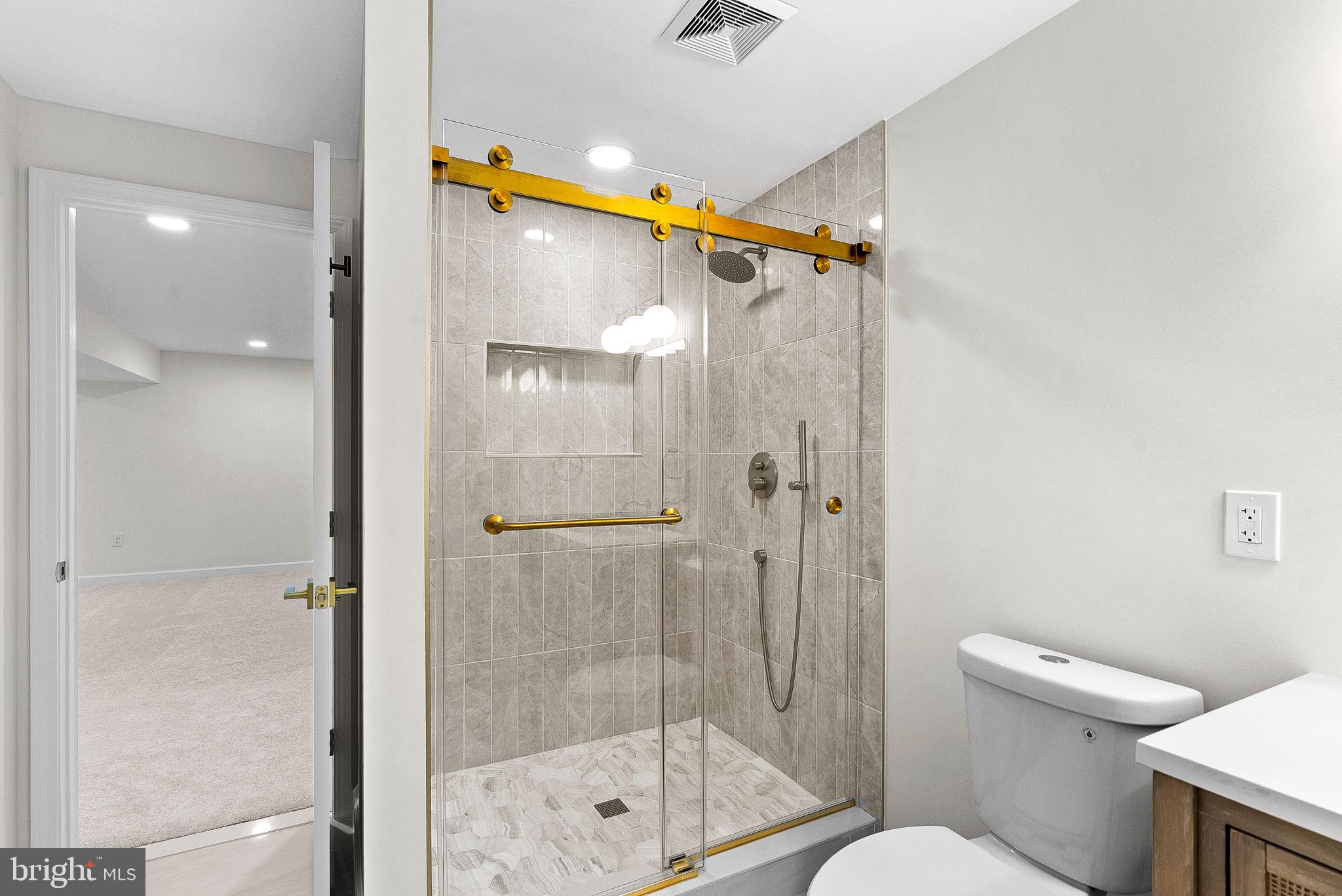 FRANKLIN FARM - Residential